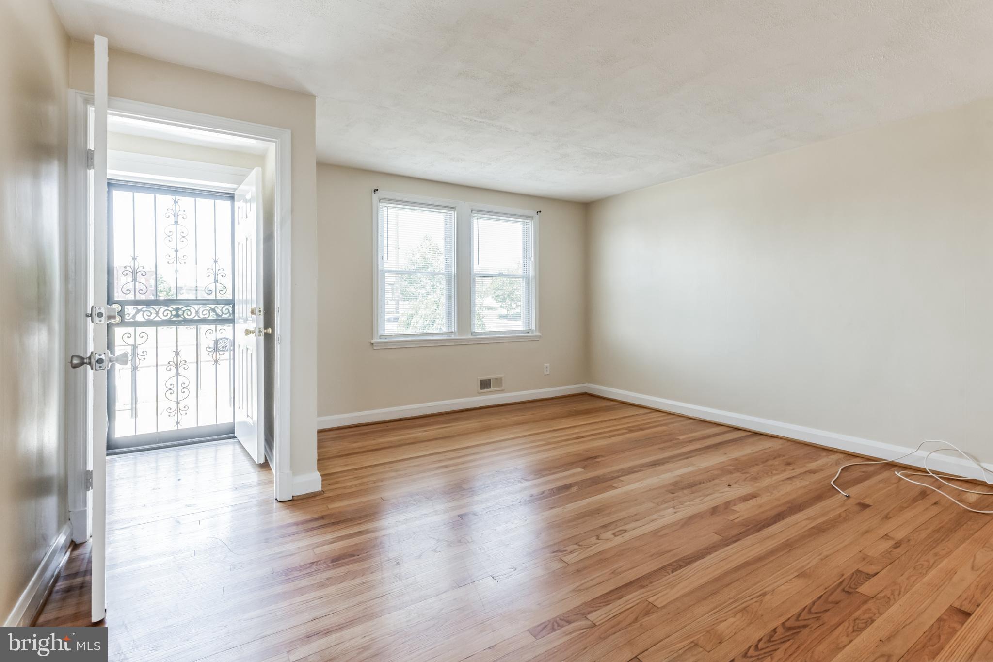 BELAIR-EDISON - Residential Lease