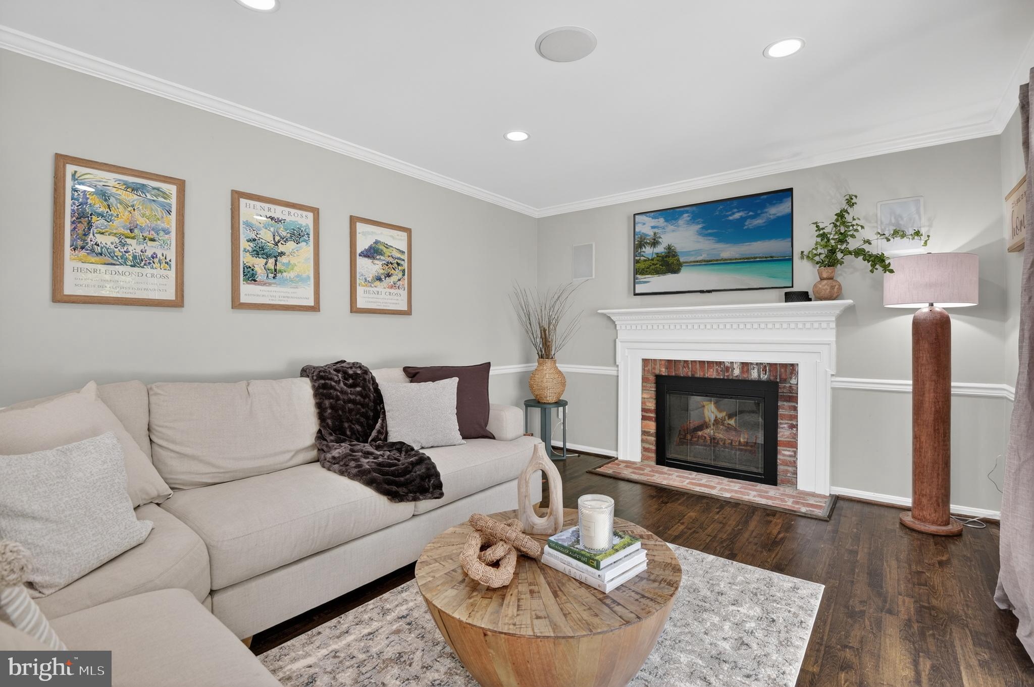 POTOMAC CHASE - Residential