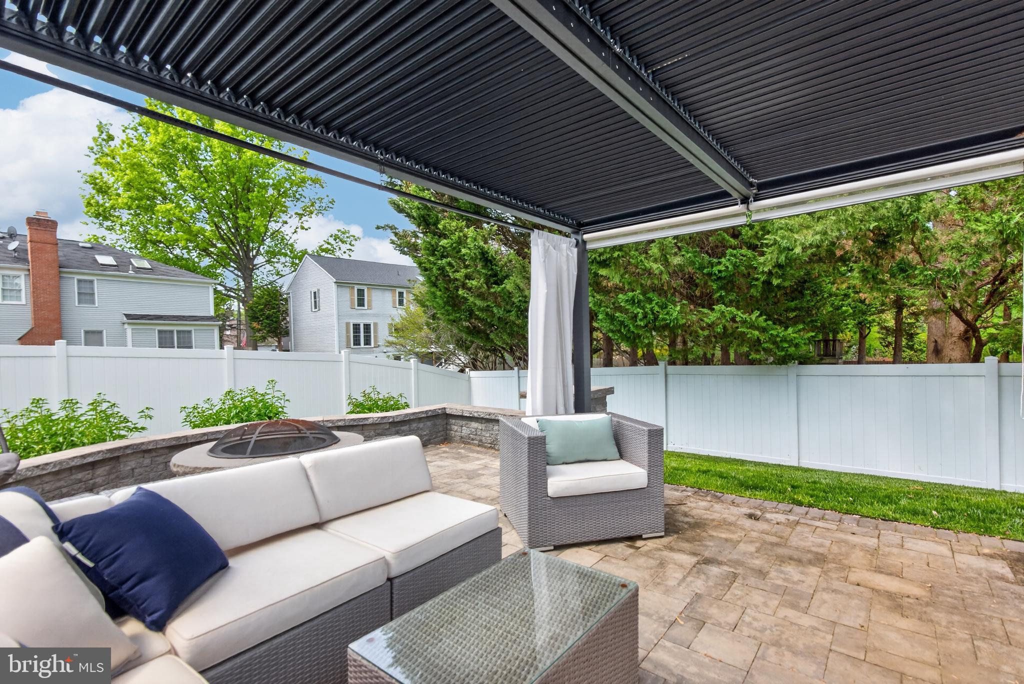 POTOMAC CHASE - Residential