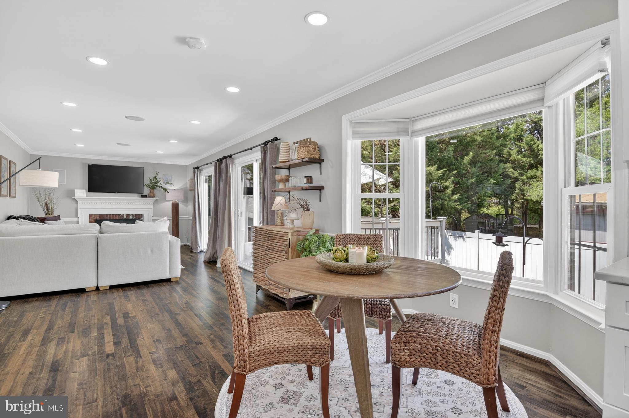 POTOMAC CHASE - Residential