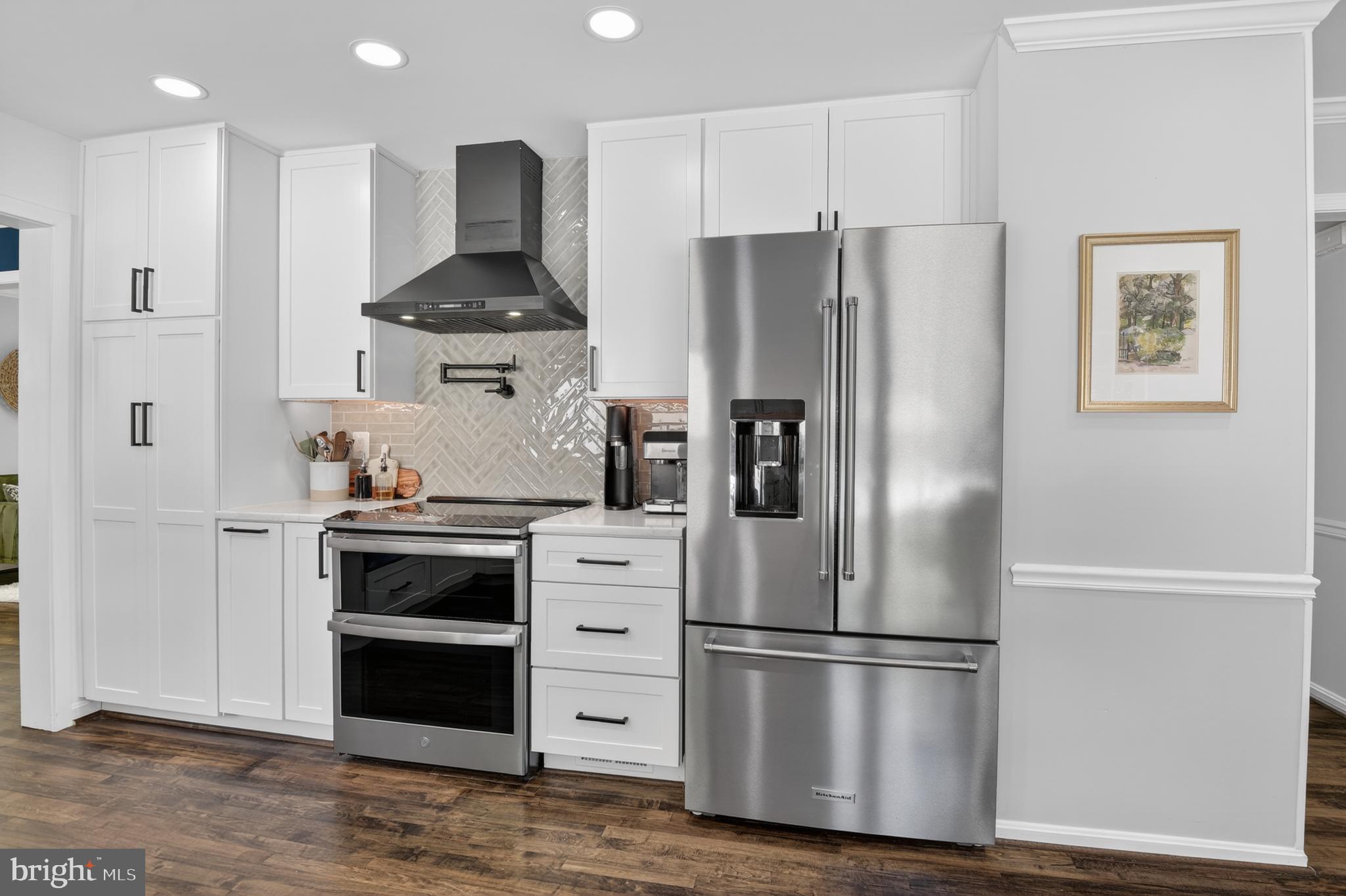 POTOMAC CHASE - Residential