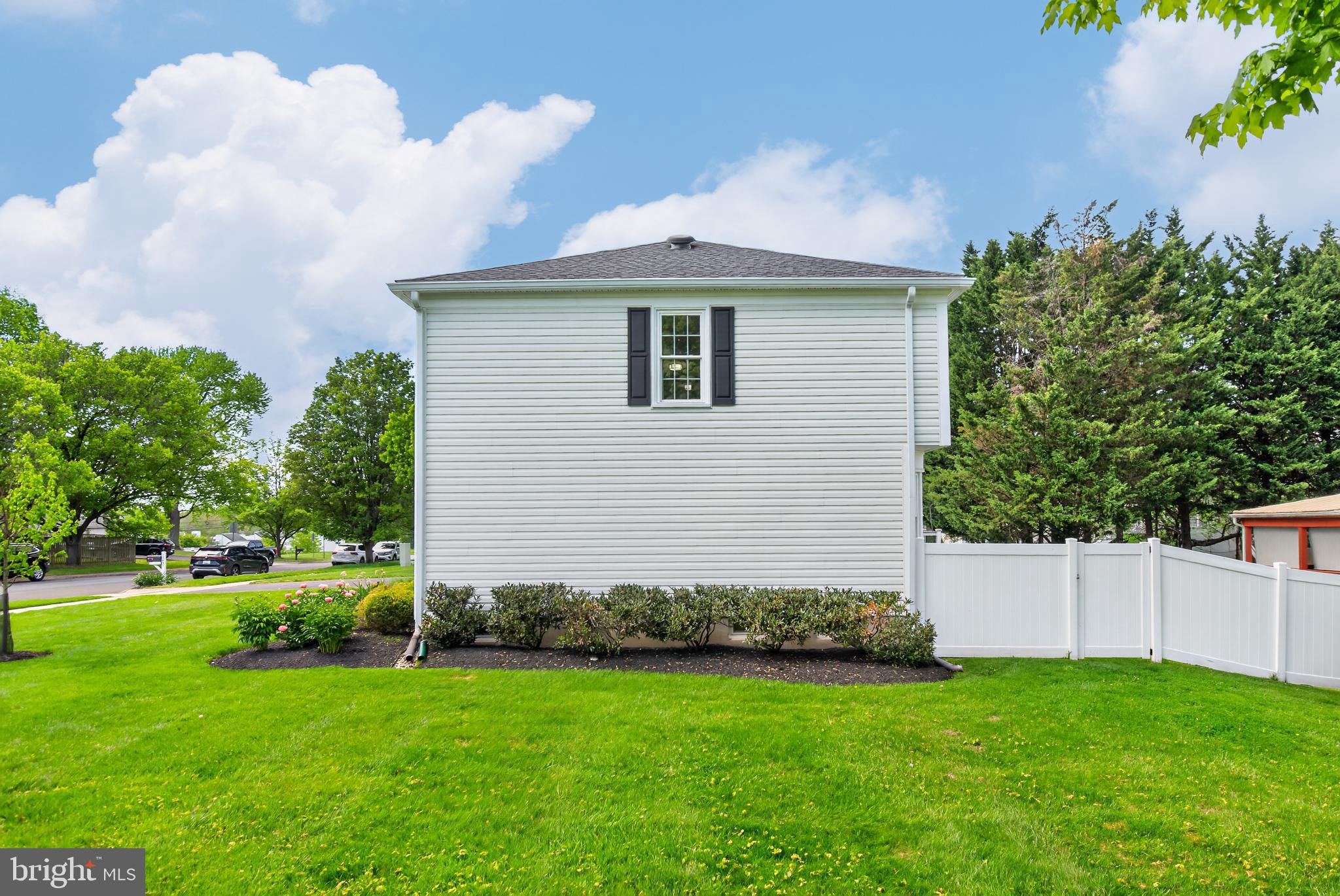 POTOMAC CHASE - Residential