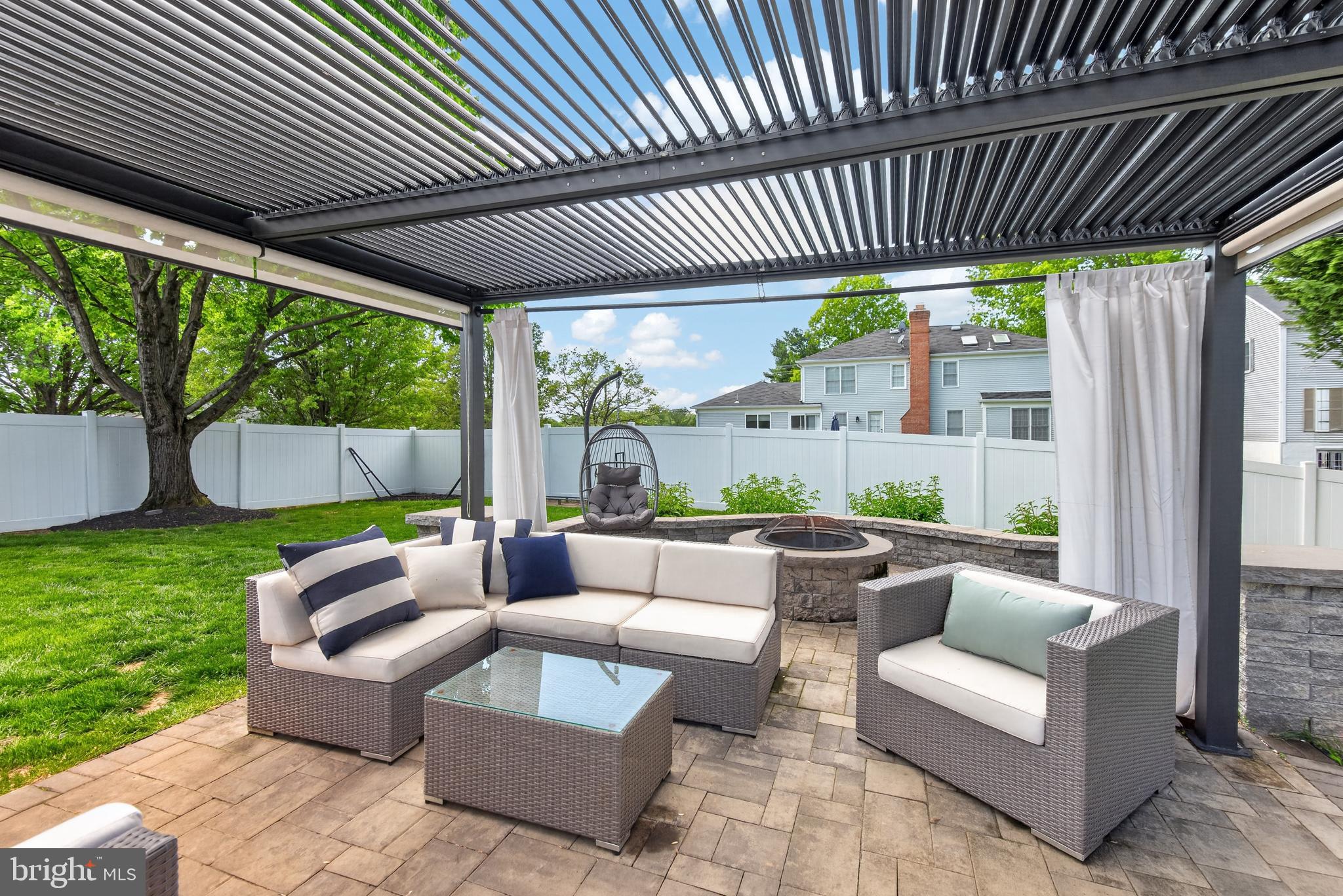 POTOMAC CHASE - Residential