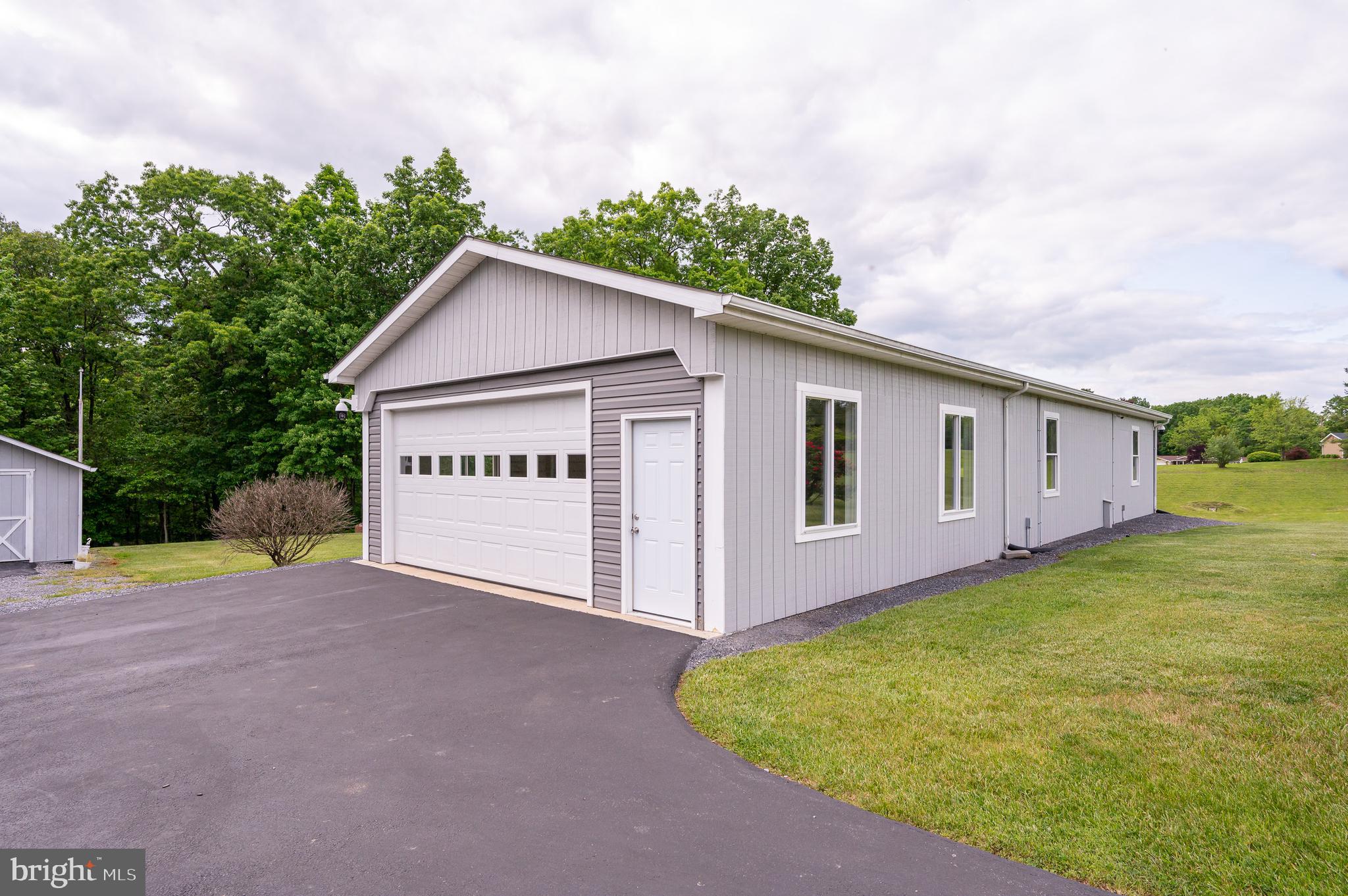 MONTEVALLO HILLS - Residential