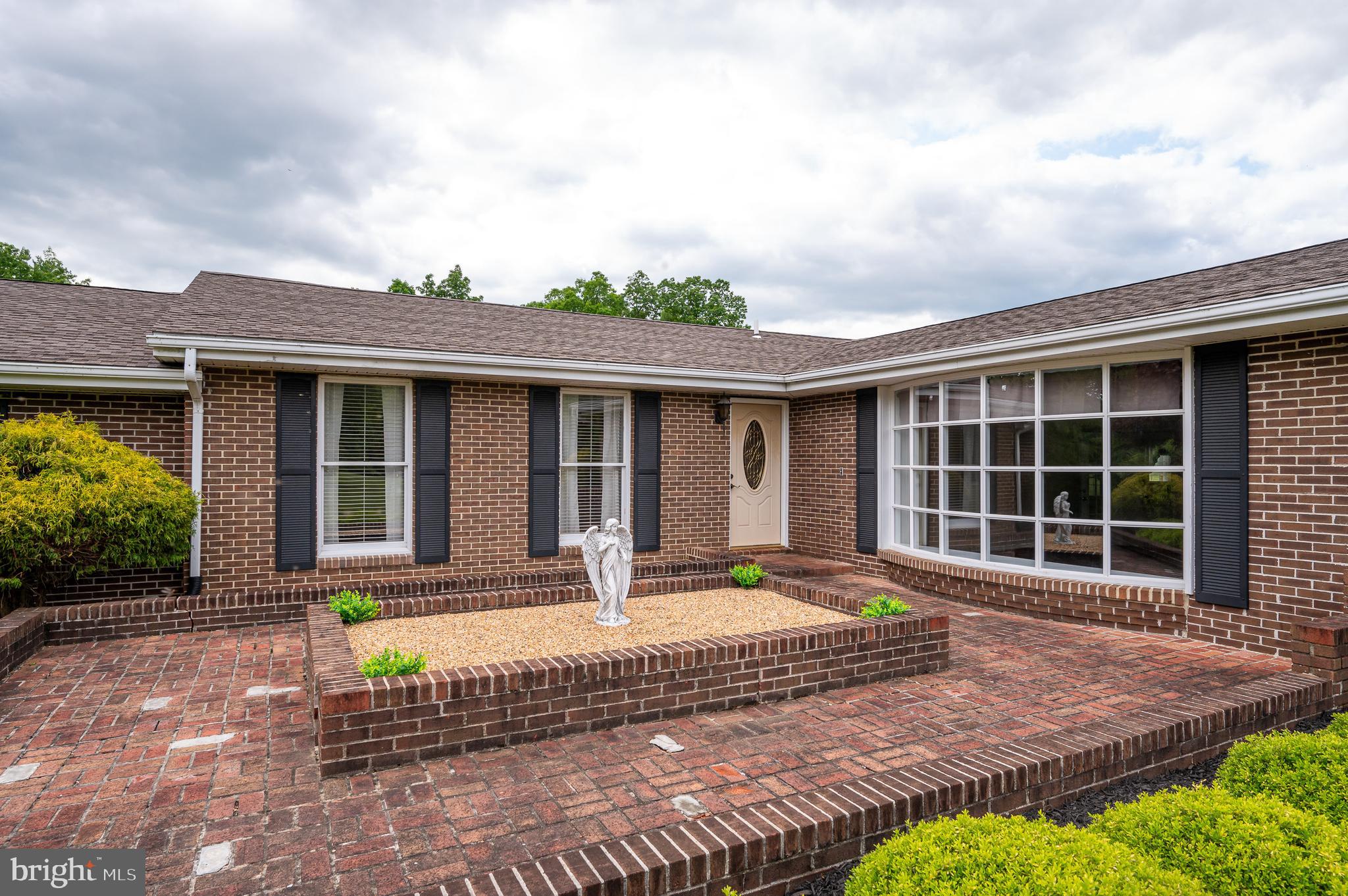 MONTEVALLO HILLS - Residential