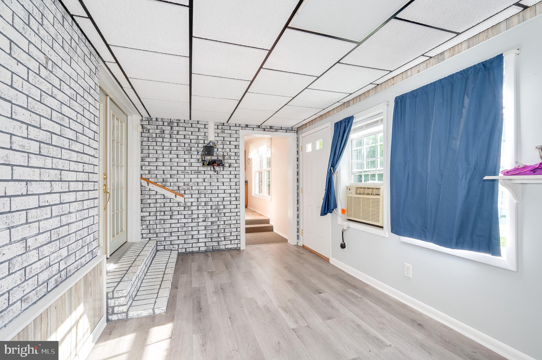 MONTEVALLO HILLS - Residential