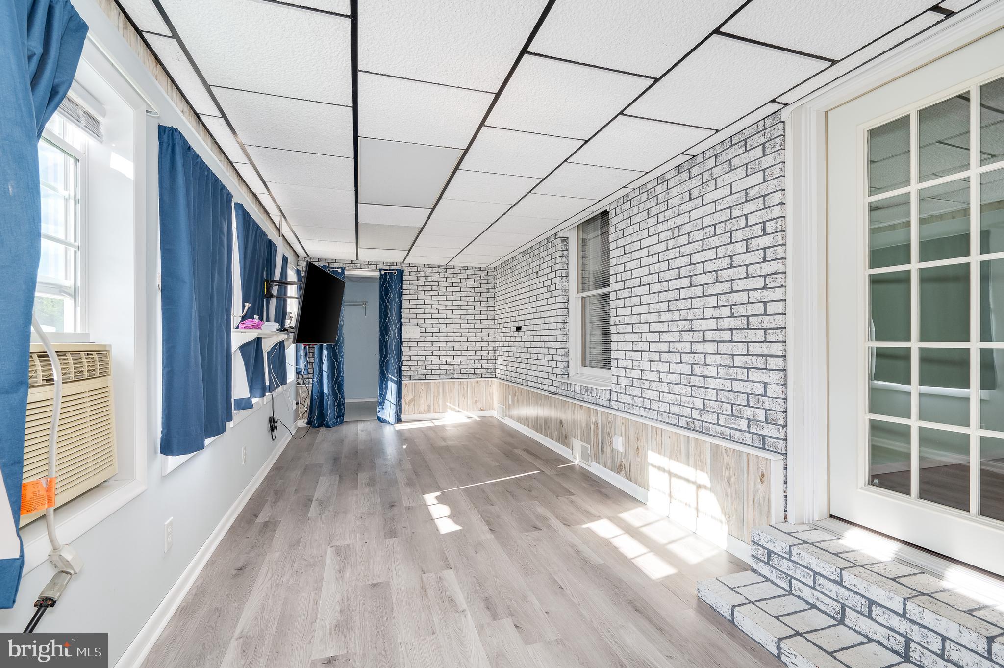 MONTEVALLO HILLS - Residential