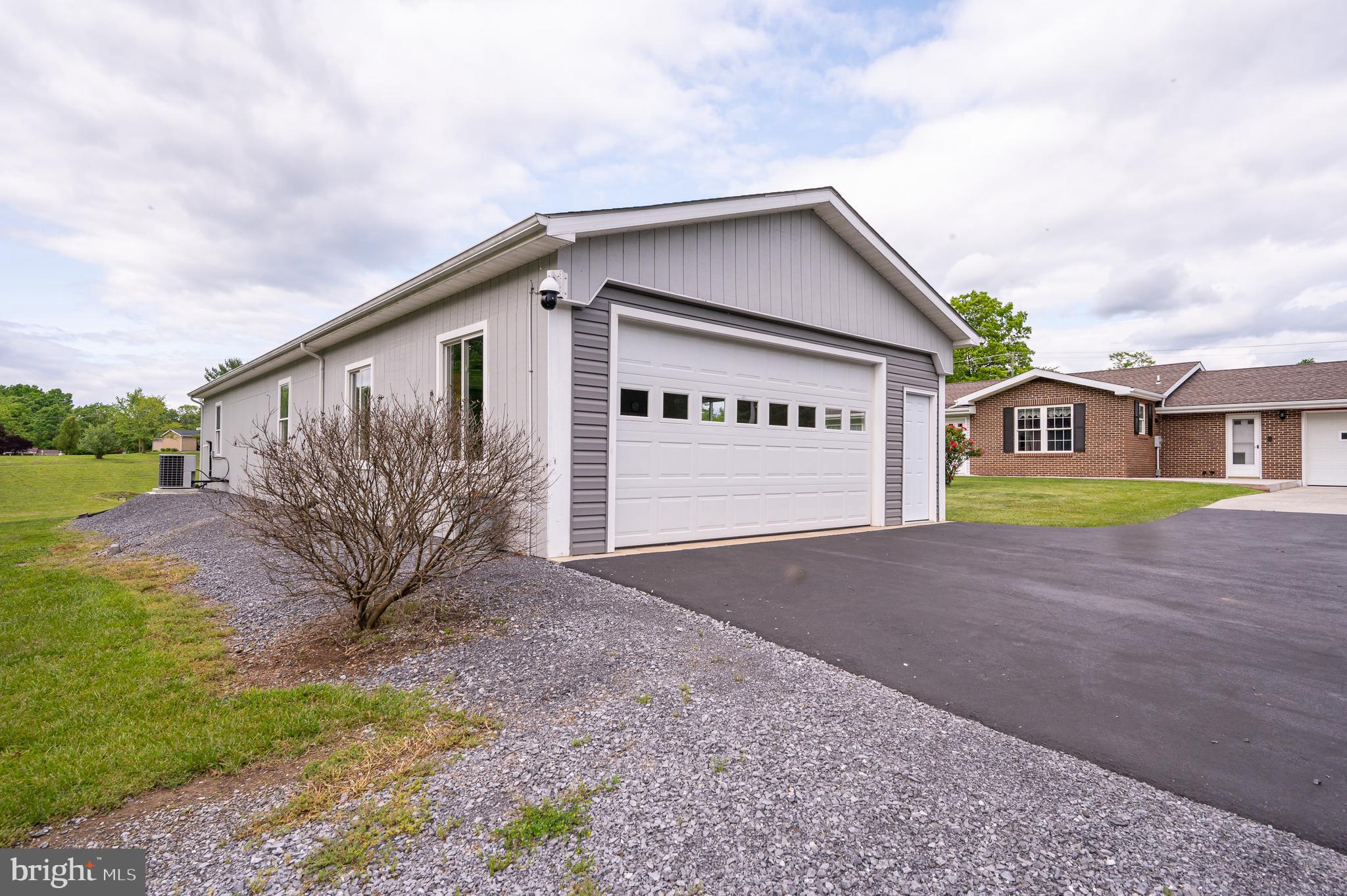 MONTEVALLO HILLS - Residential