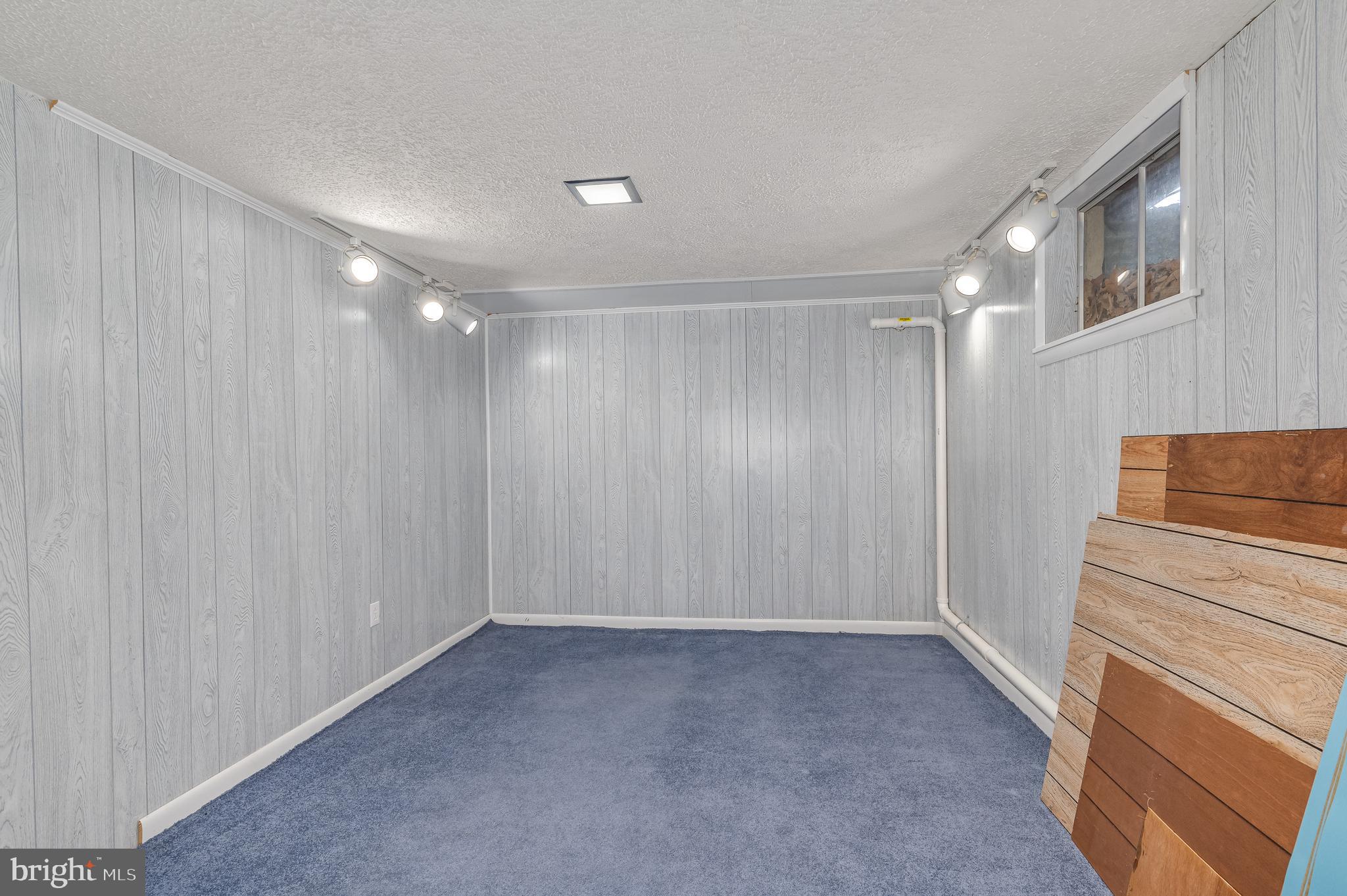 MONTEVALLO HILLS - Residential