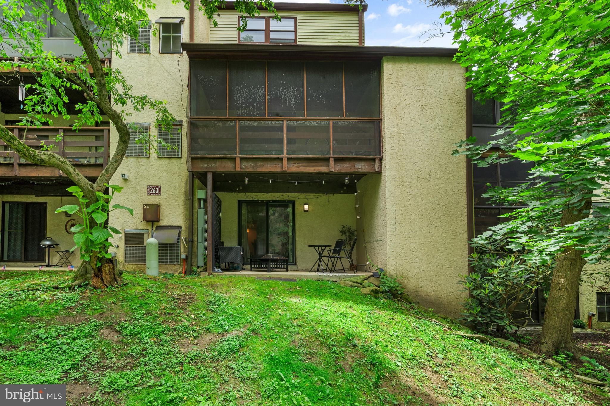 263 SHAWMONT AVENUE 00 9C2