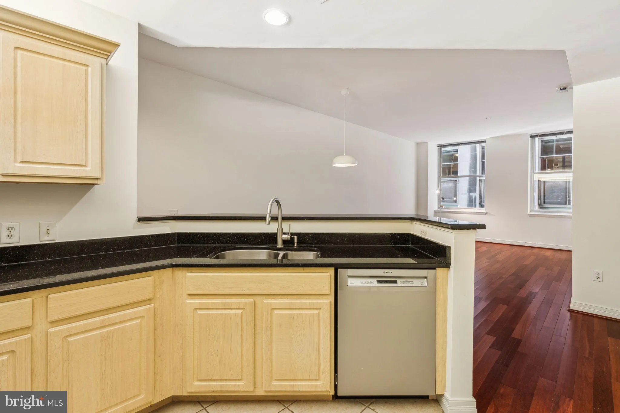 Philadelphia, Pennsylvania 19103, United States, 1 Bedroom Bedrooms, ,1 BathroomBathrooms,Residential,Active,114457