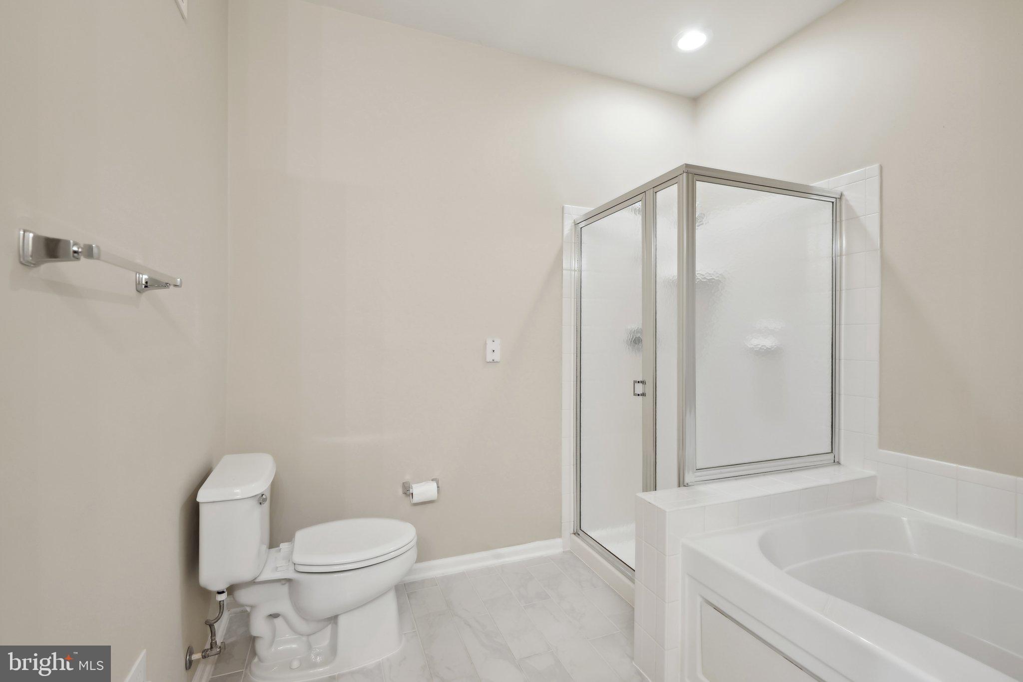 RIDGES AT BELMONT - Residential Lease