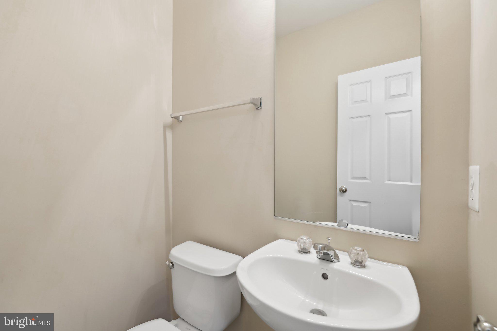 RIDGES AT BELMONT - Residential Lease