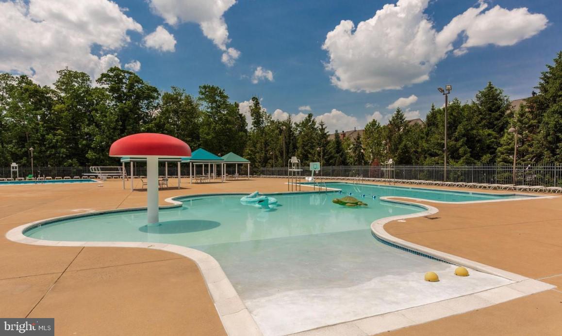 RIDGES AT BELMONT - Residential Lease