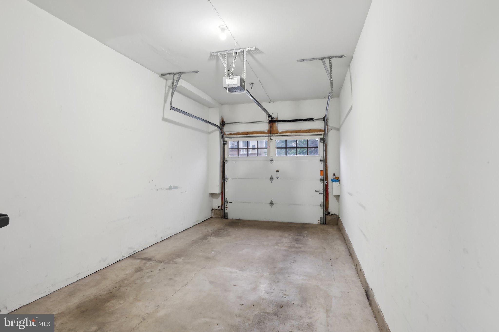 RIDGES AT BELMONT - Residential Lease