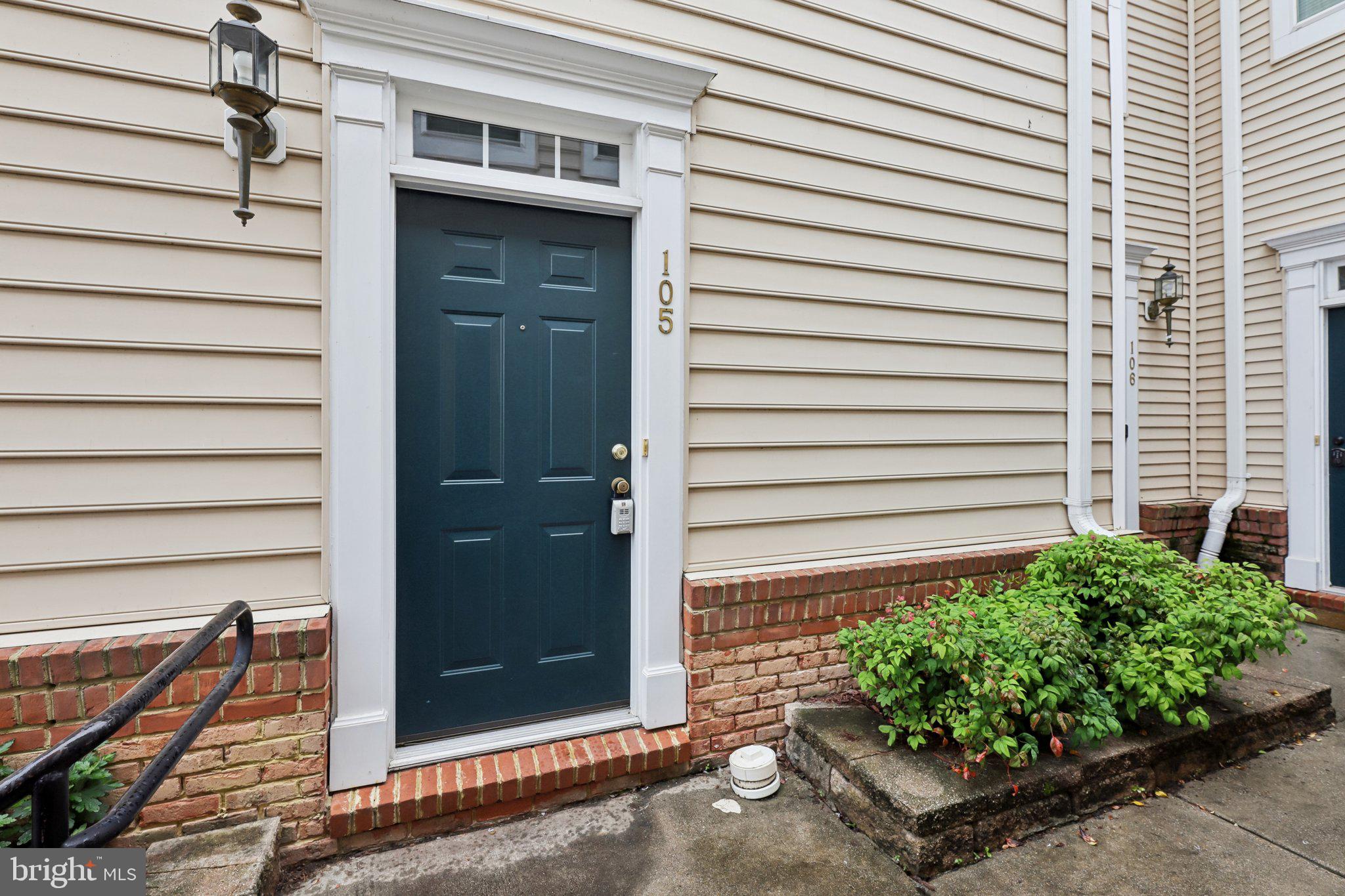 RIDGES AT BELMONT - Residential Lease