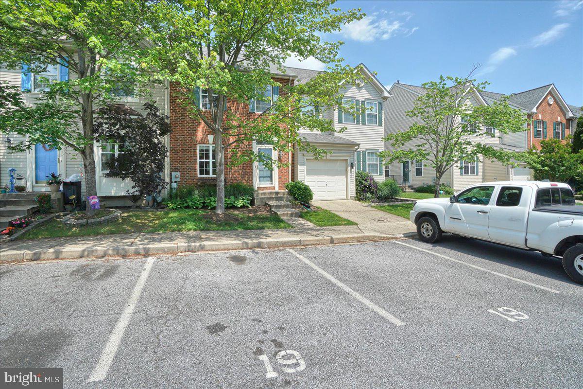 TWIN ARCH CROSSING - Residential