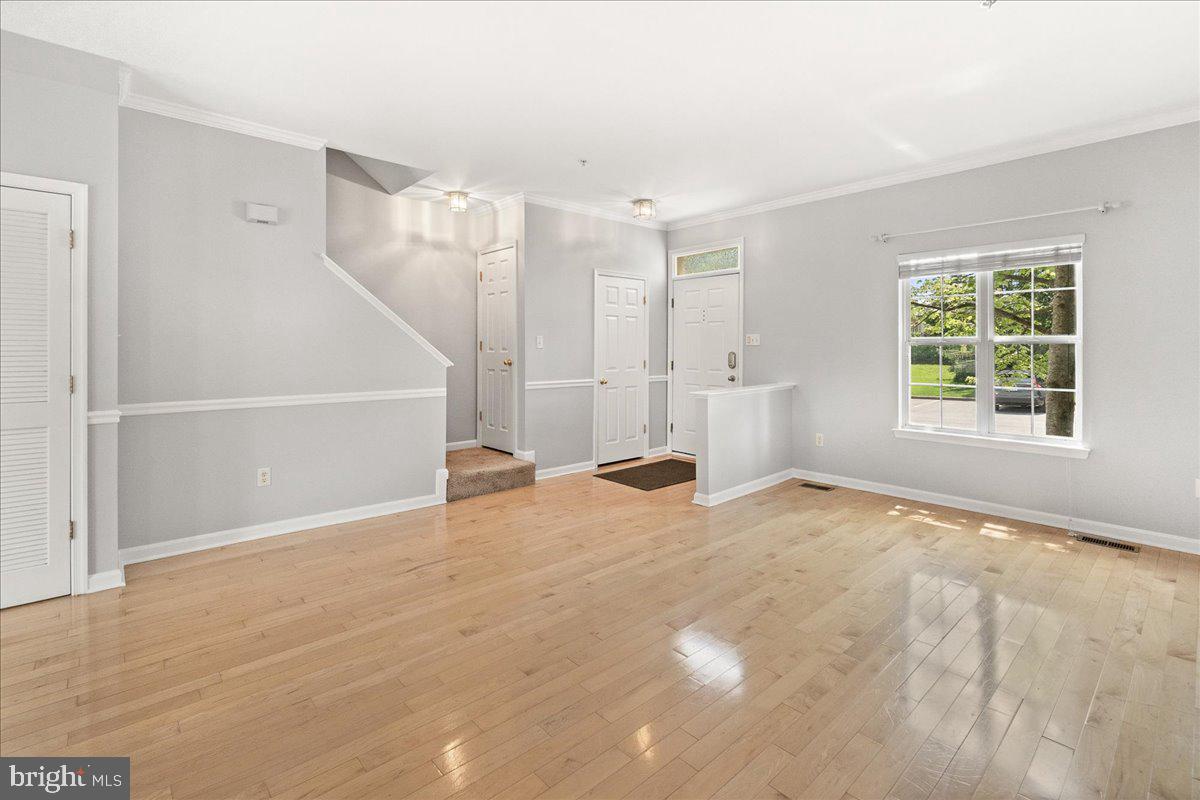 TWIN ARCH CROSSING - Residential