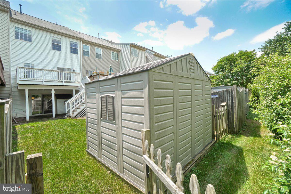 TWIN ARCH CROSSING - Residential