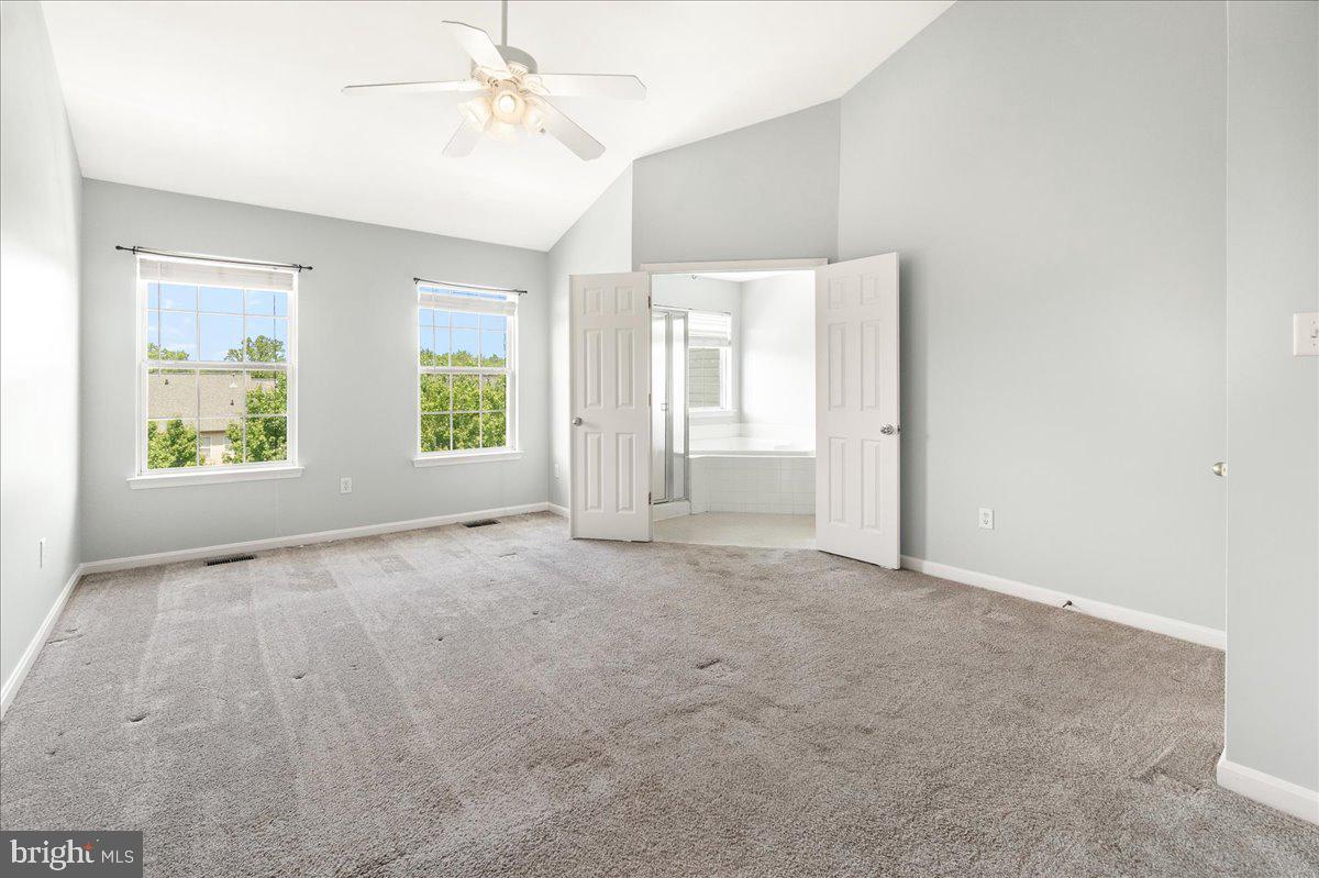 TWIN ARCH CROSSING - Residential