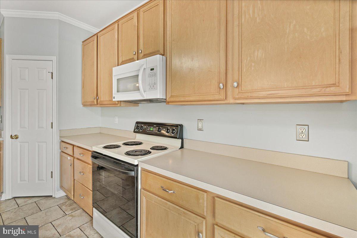 TWIN ARCH CROSSING - Residential