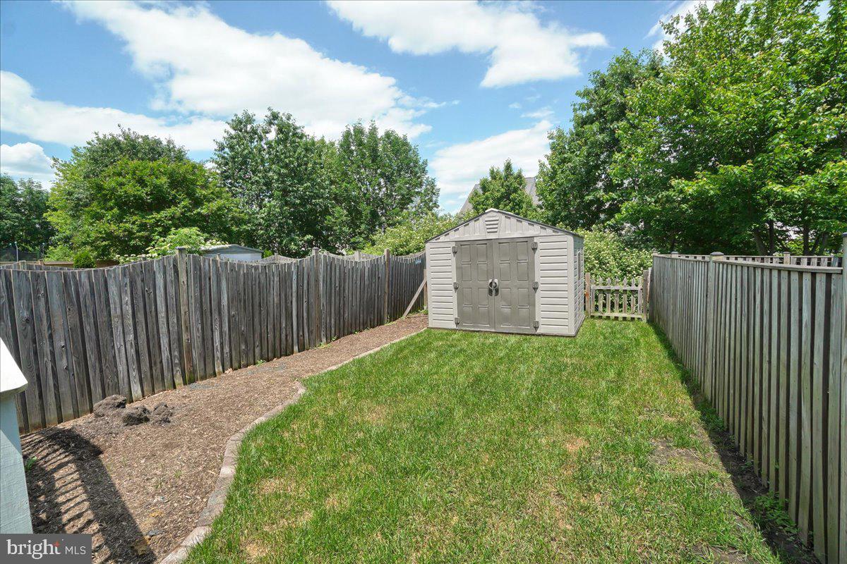 TWIN ARCH CROSSING - Residential