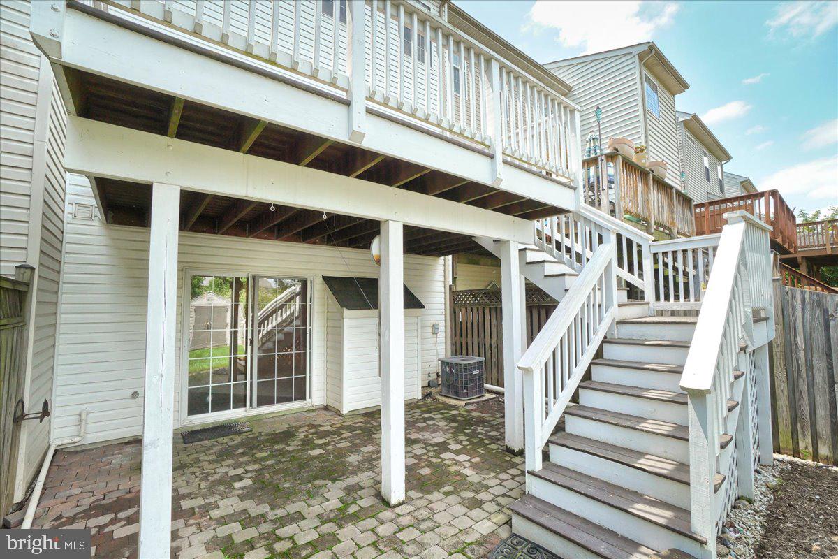 TWIN ARCH CROSSING - Residential