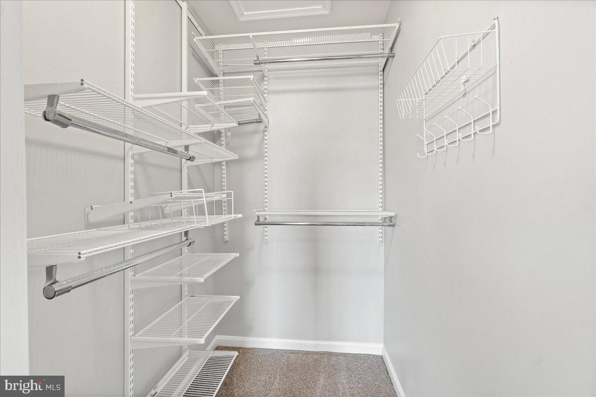 TWIN ARCH CROSSING - Residential