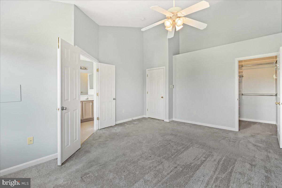 TWIN ARCH CROSSING - Residential