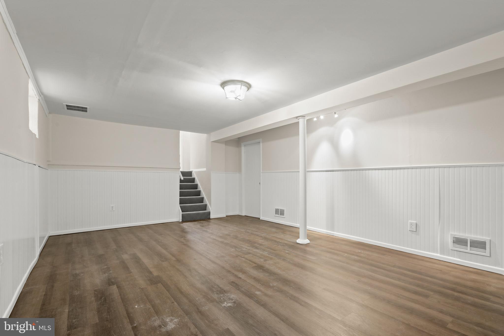 ORCHARD HILLS - Residential