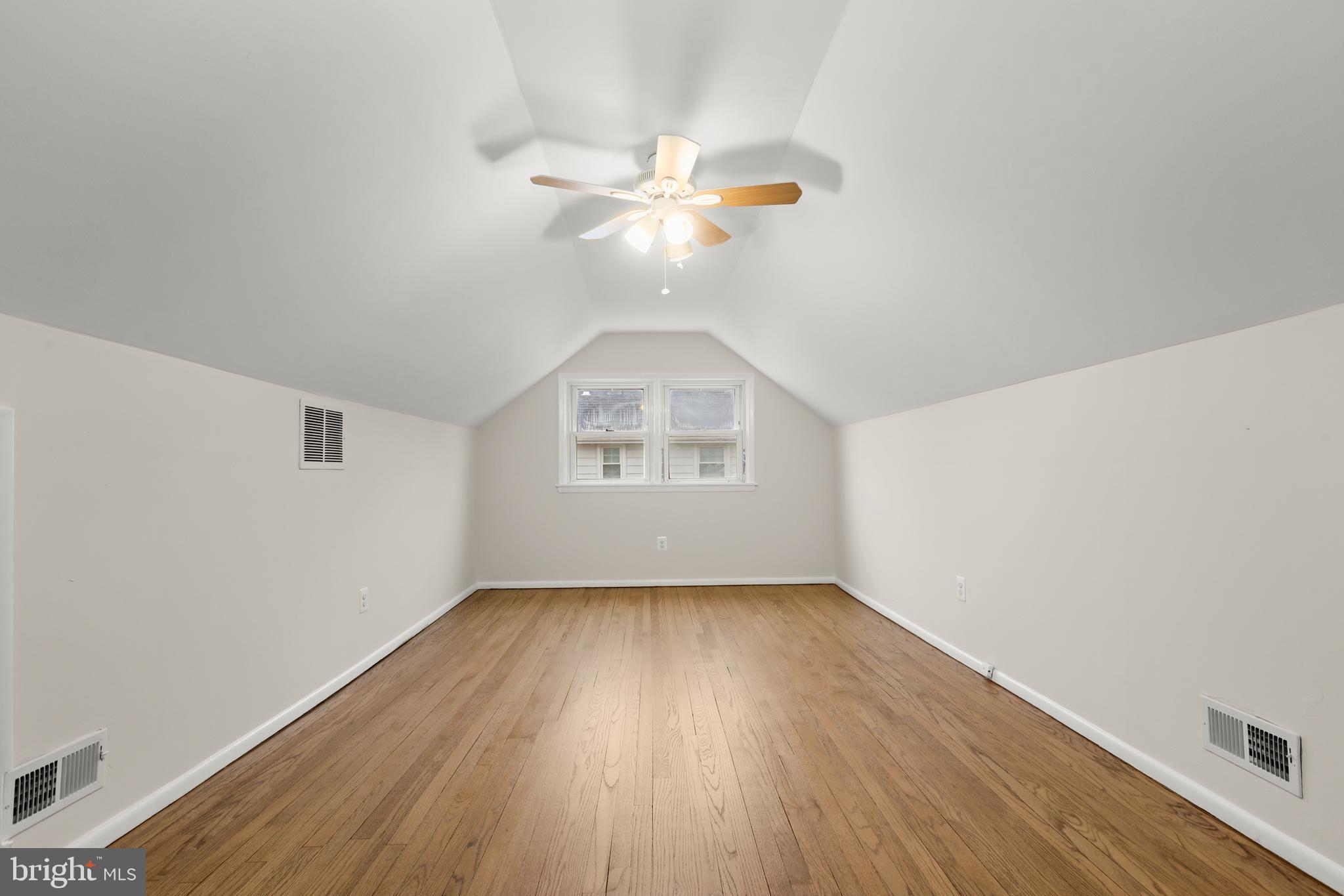 ORCHARD HILLS - Residential