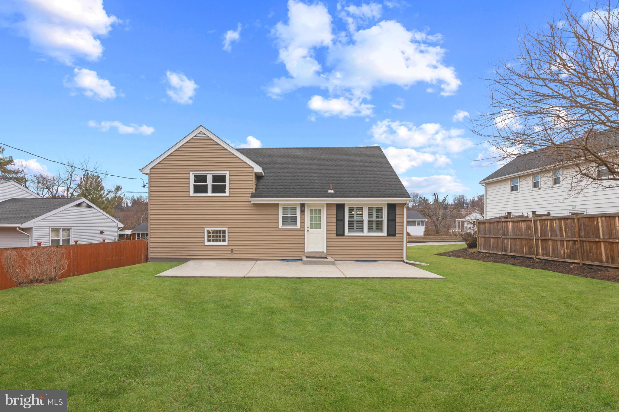 ORCHARD HILLS - Residential