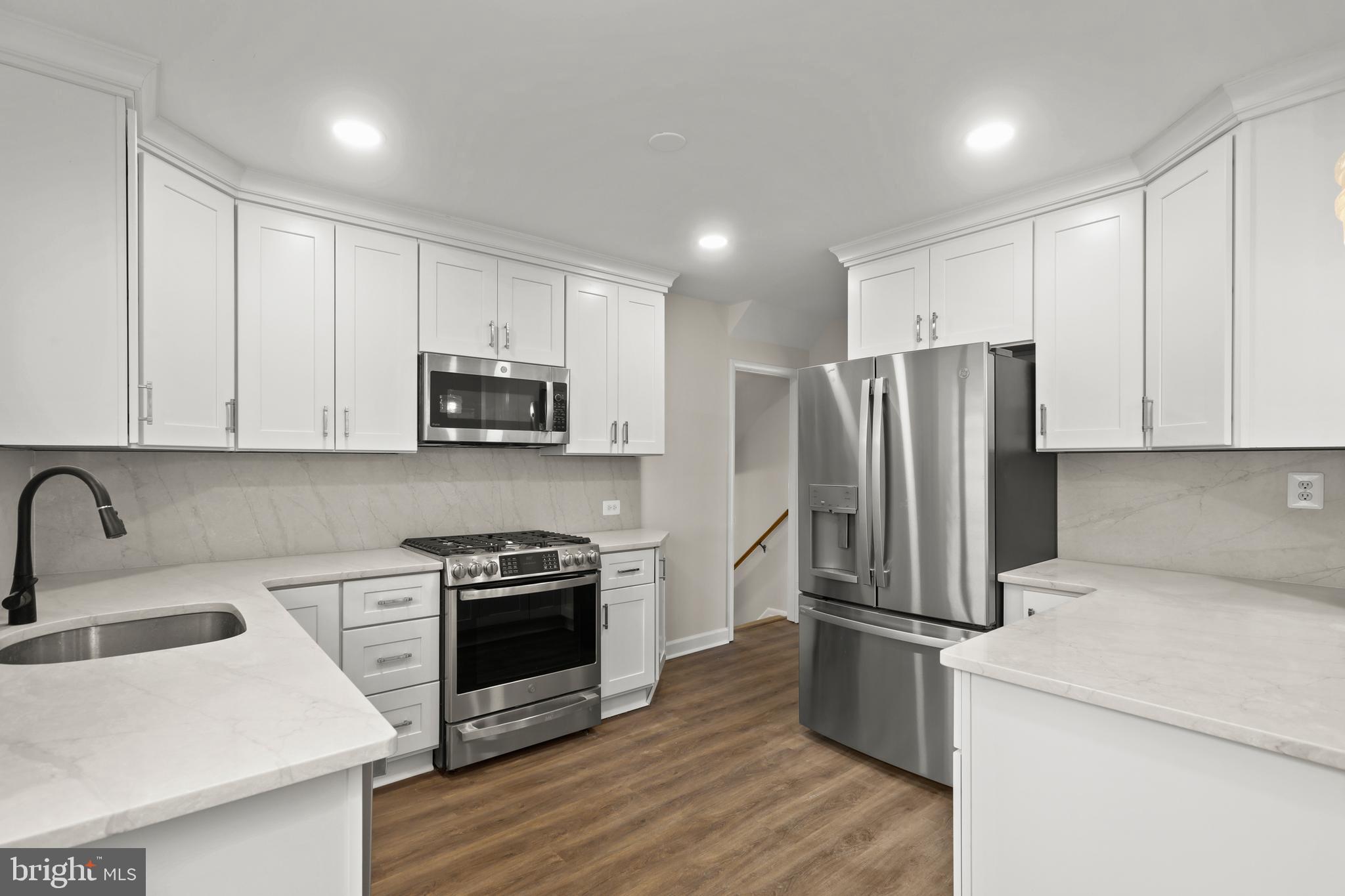 ORCHARD HILLS - Residential