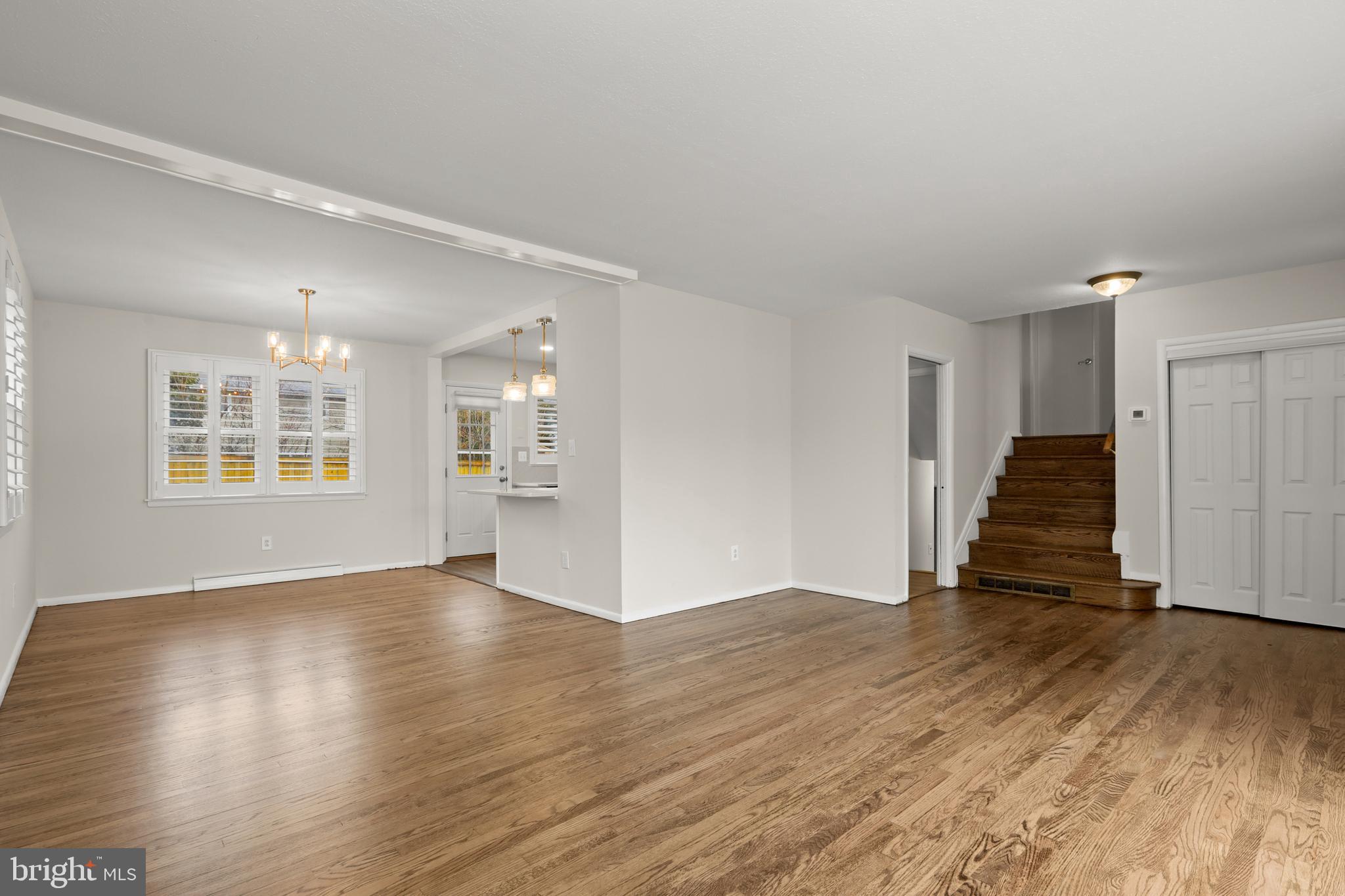 ORCHARD HILLS - Residential