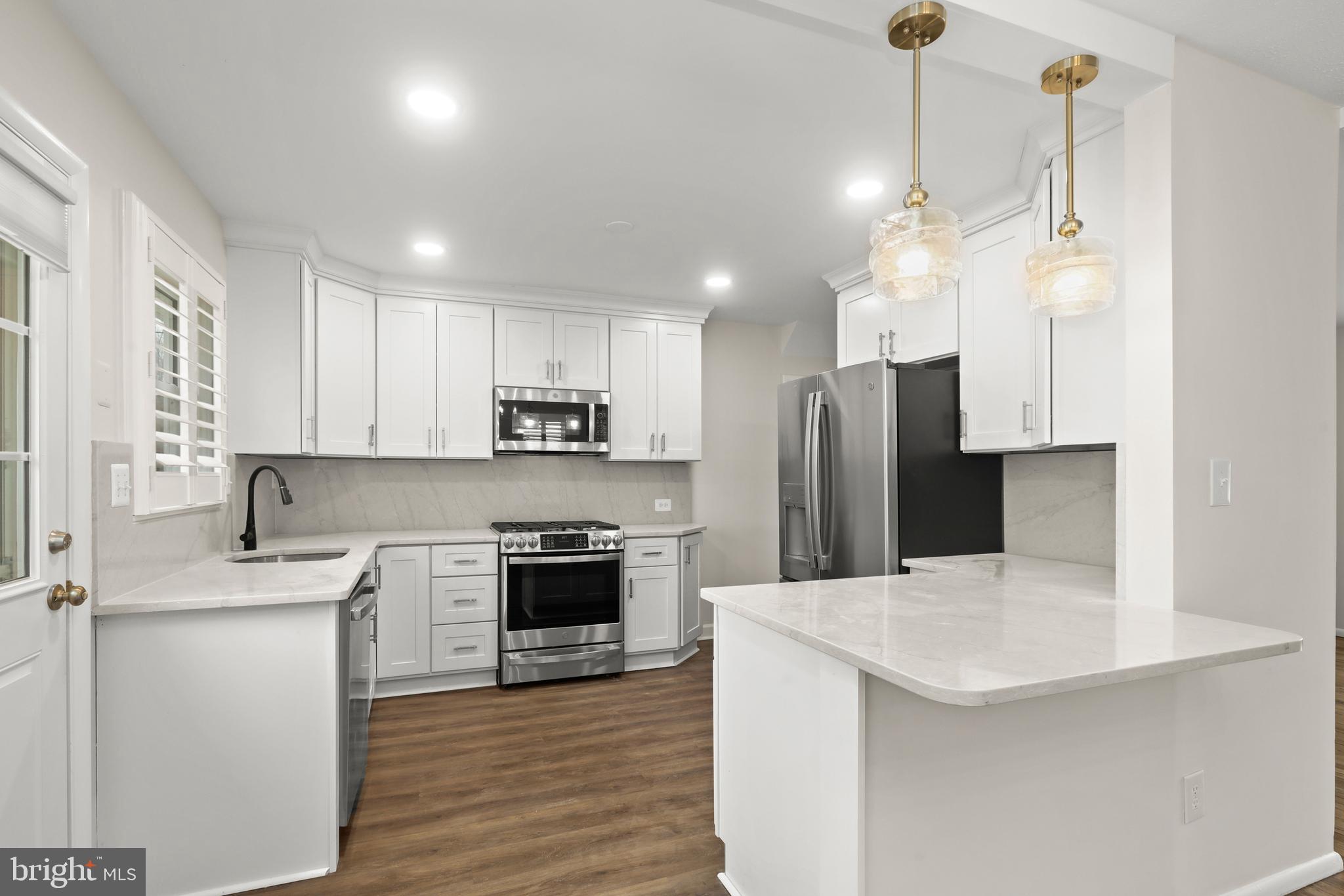 ORCHARD HILLS - Residential