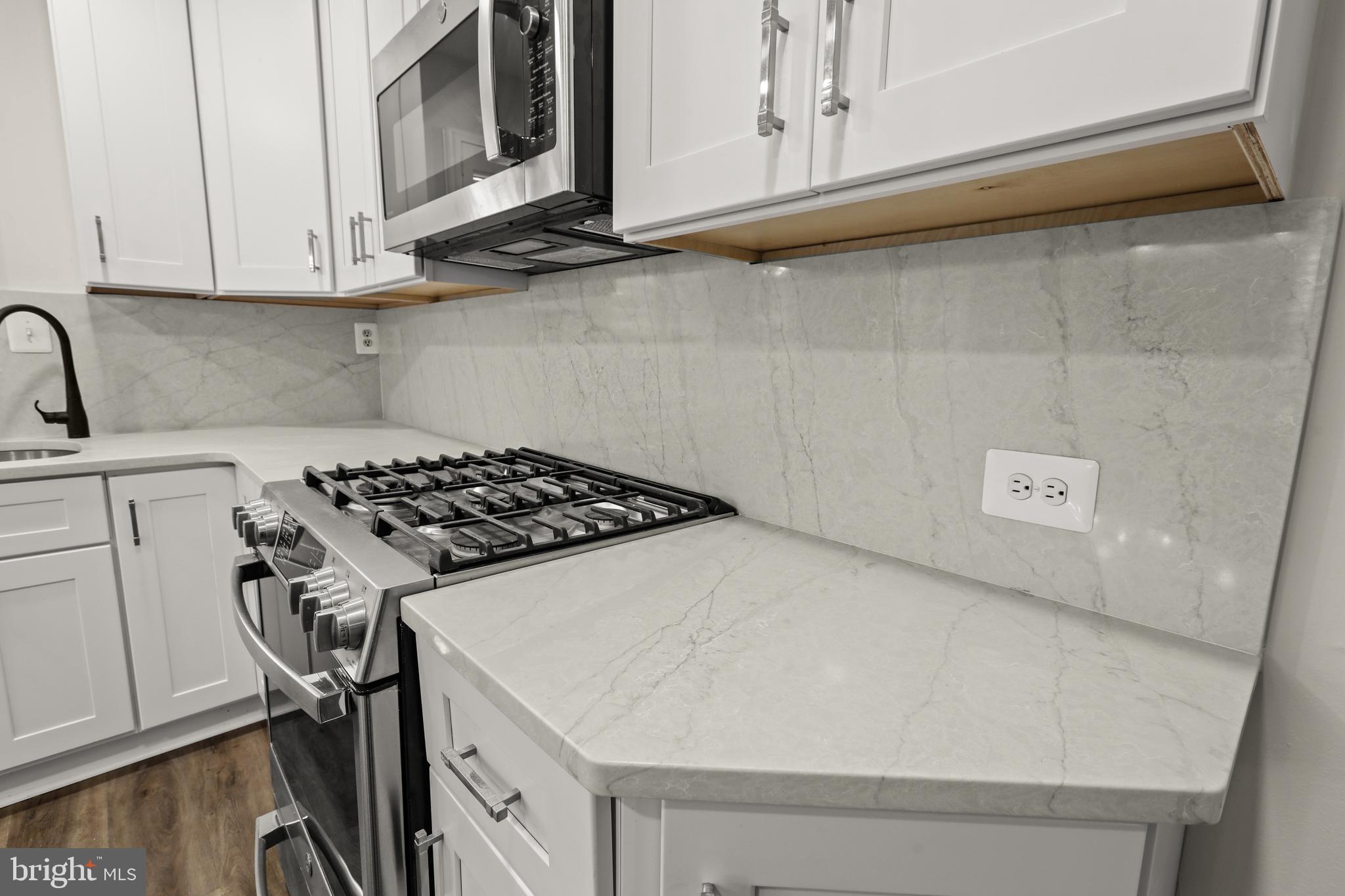 ORCHARD HILLS - Residential