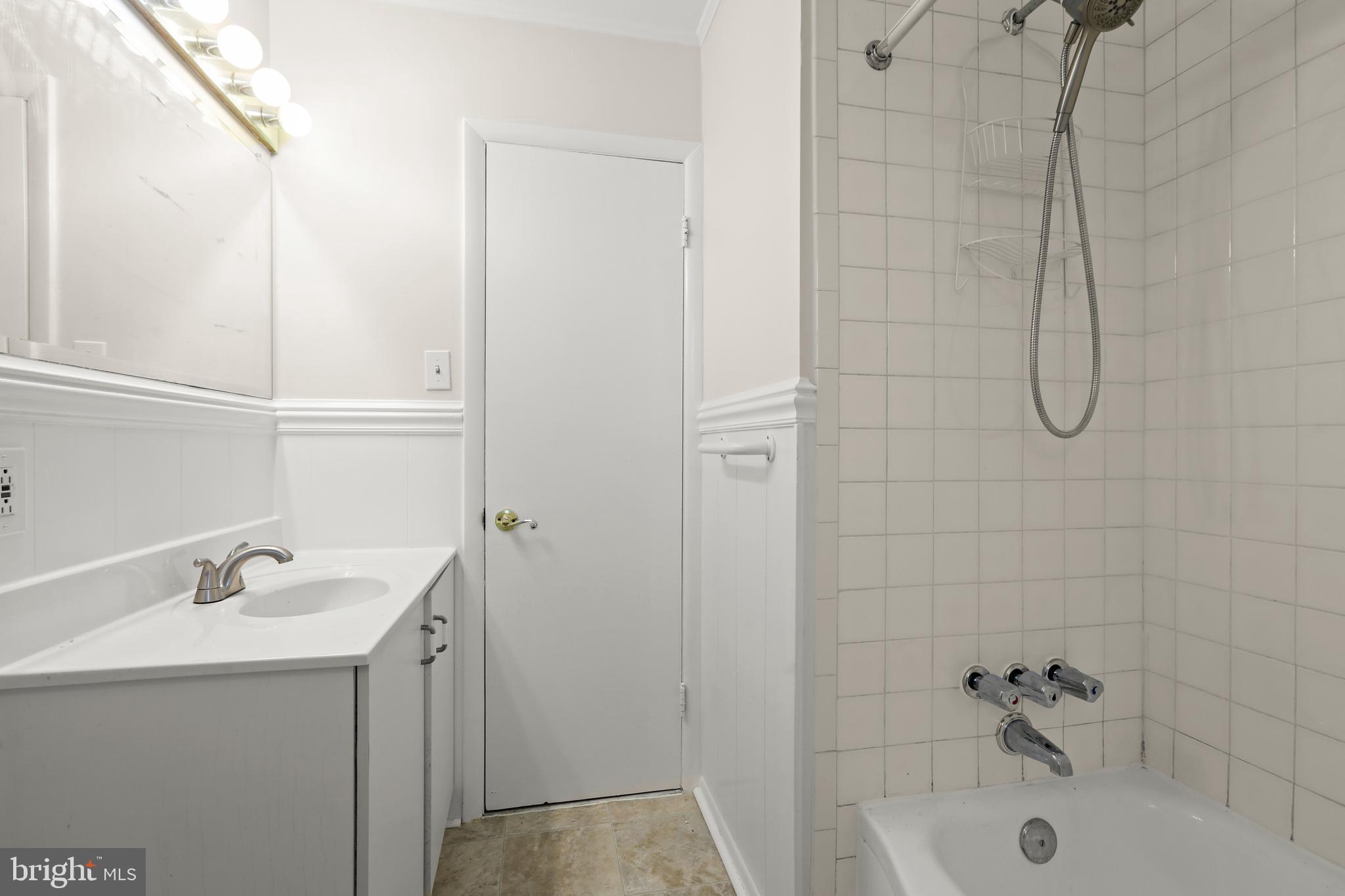 ORCHARD HILLS - Residential