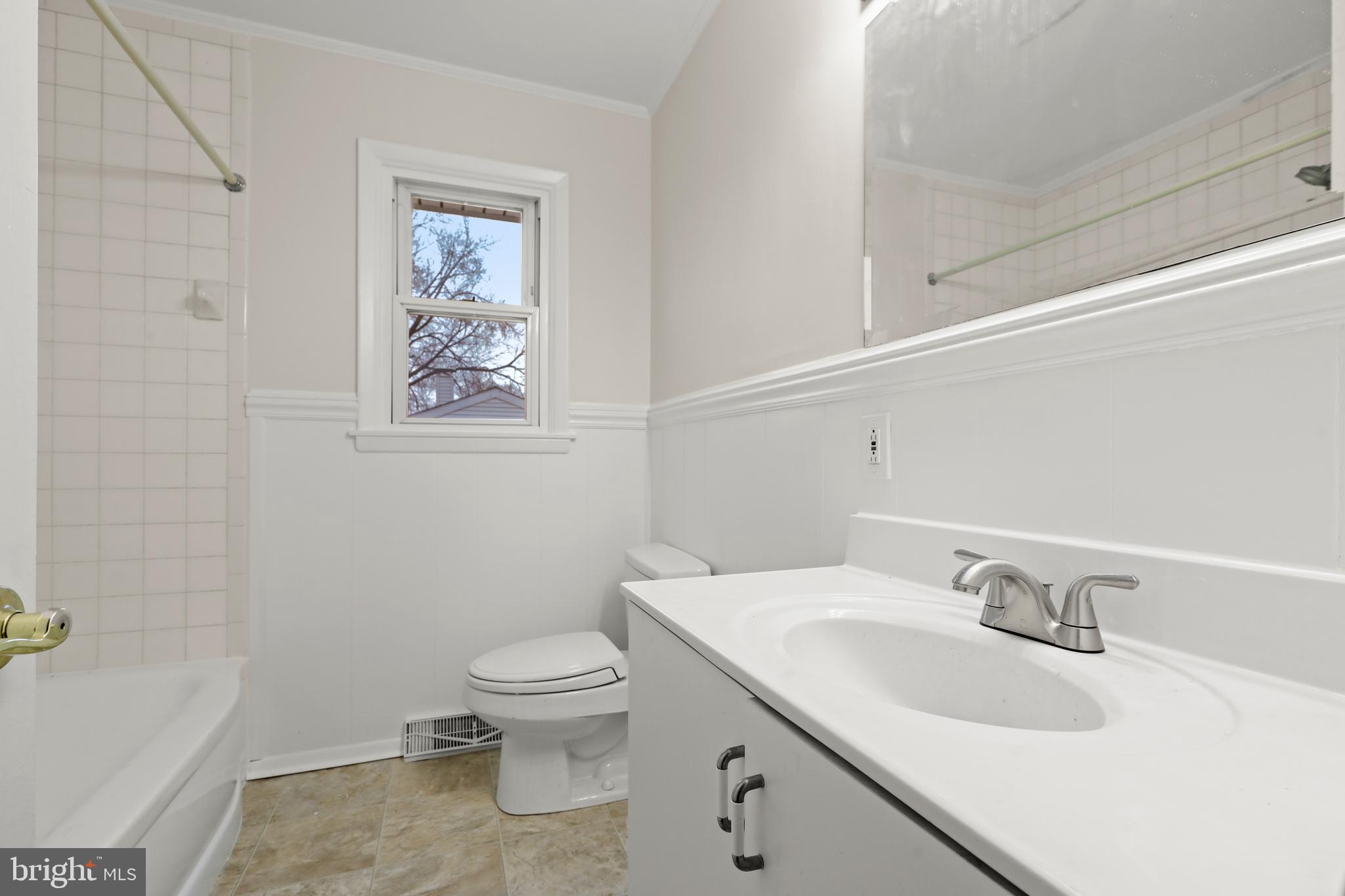 ORCHARD HILLS - Residential