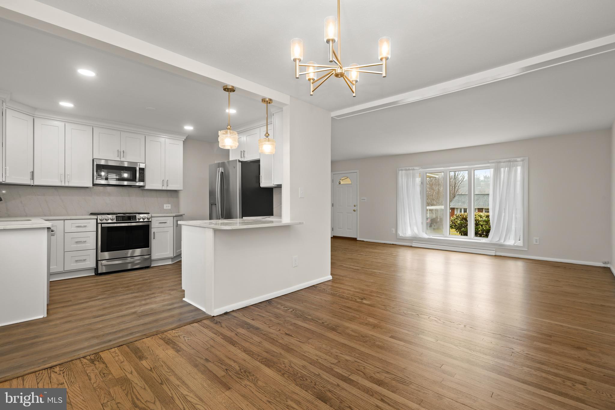 ORCHARD HILLS - Residential