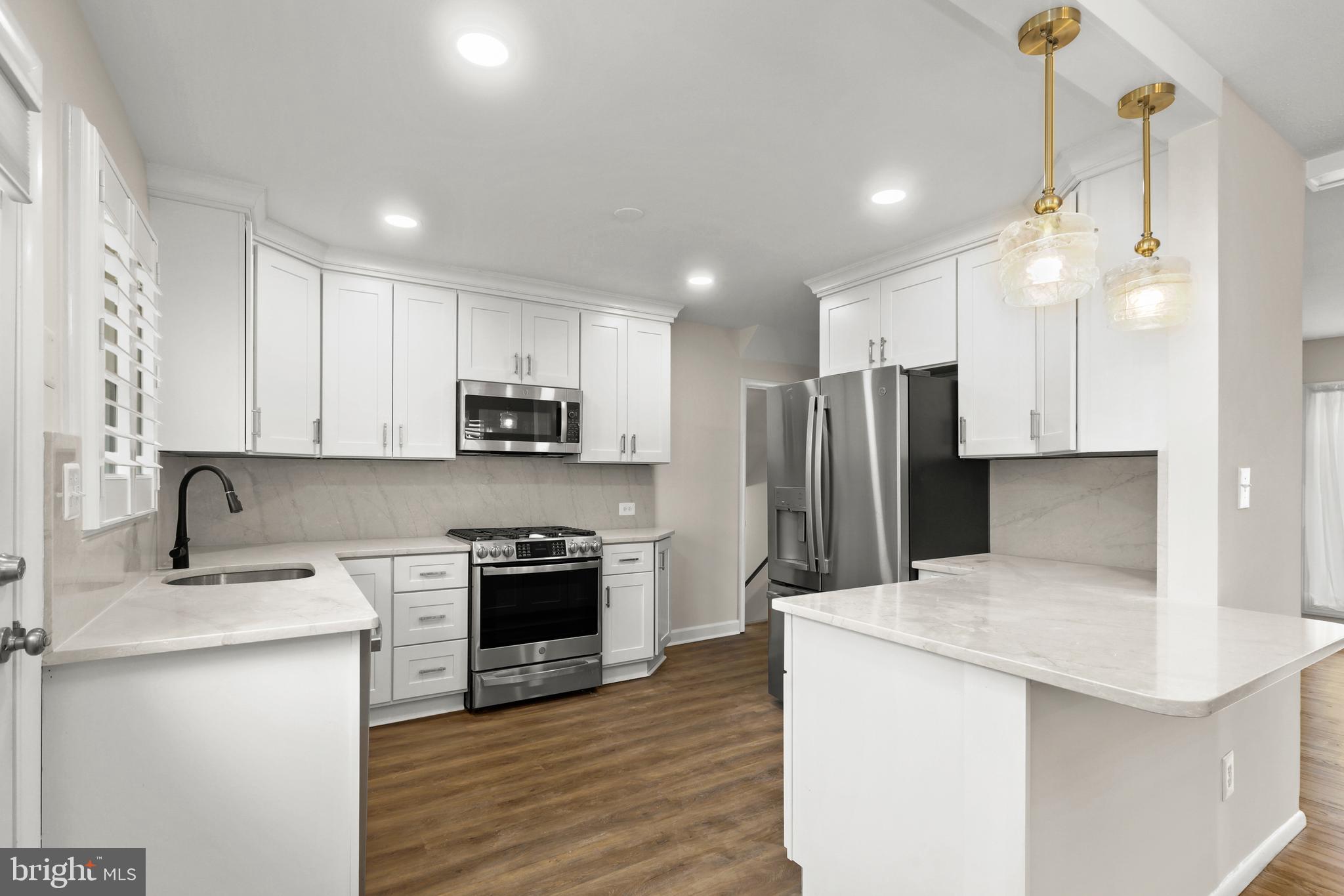 ORCHARD HILLS - Residential