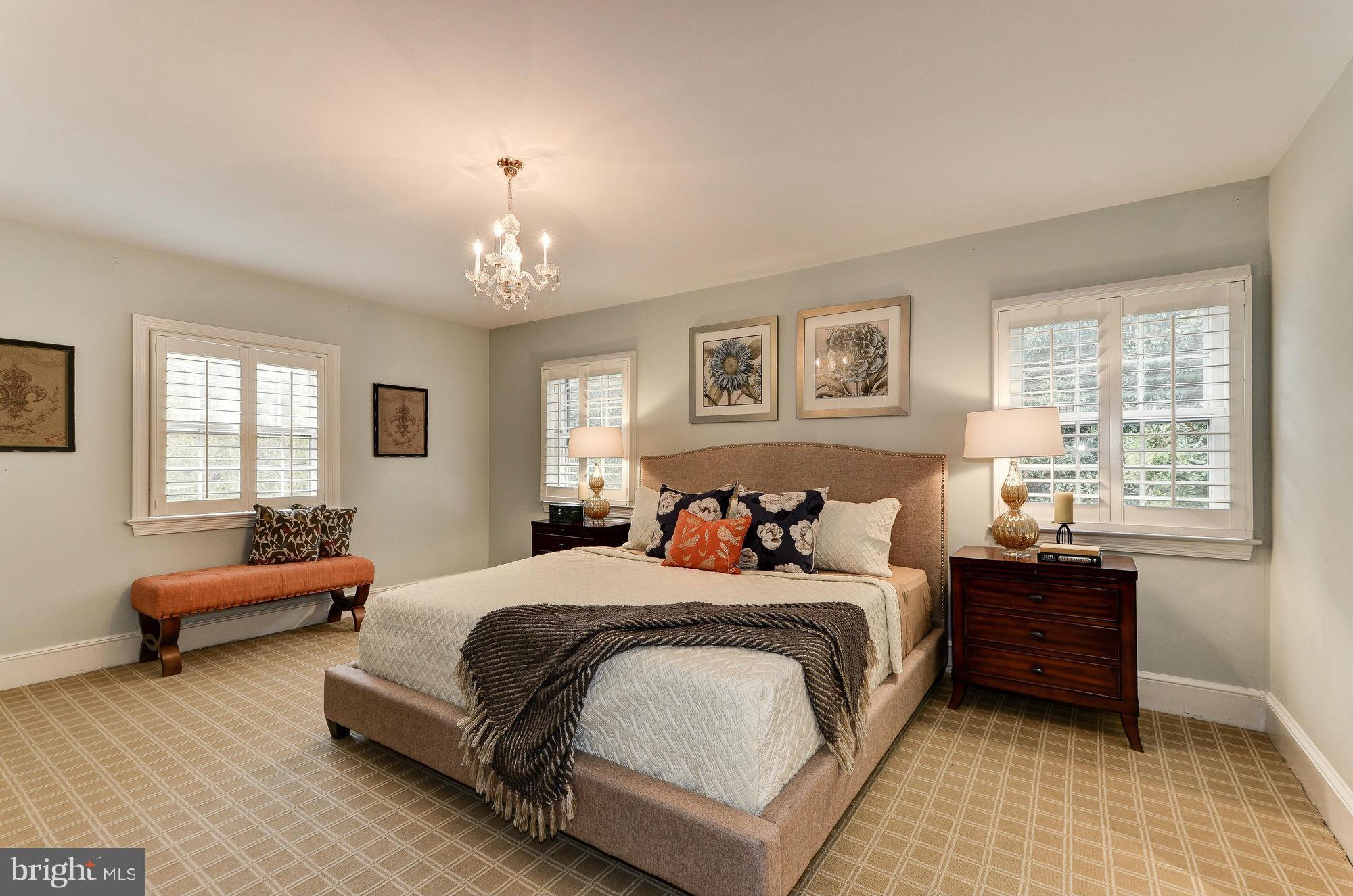 ROLLINGWOOD - Residential