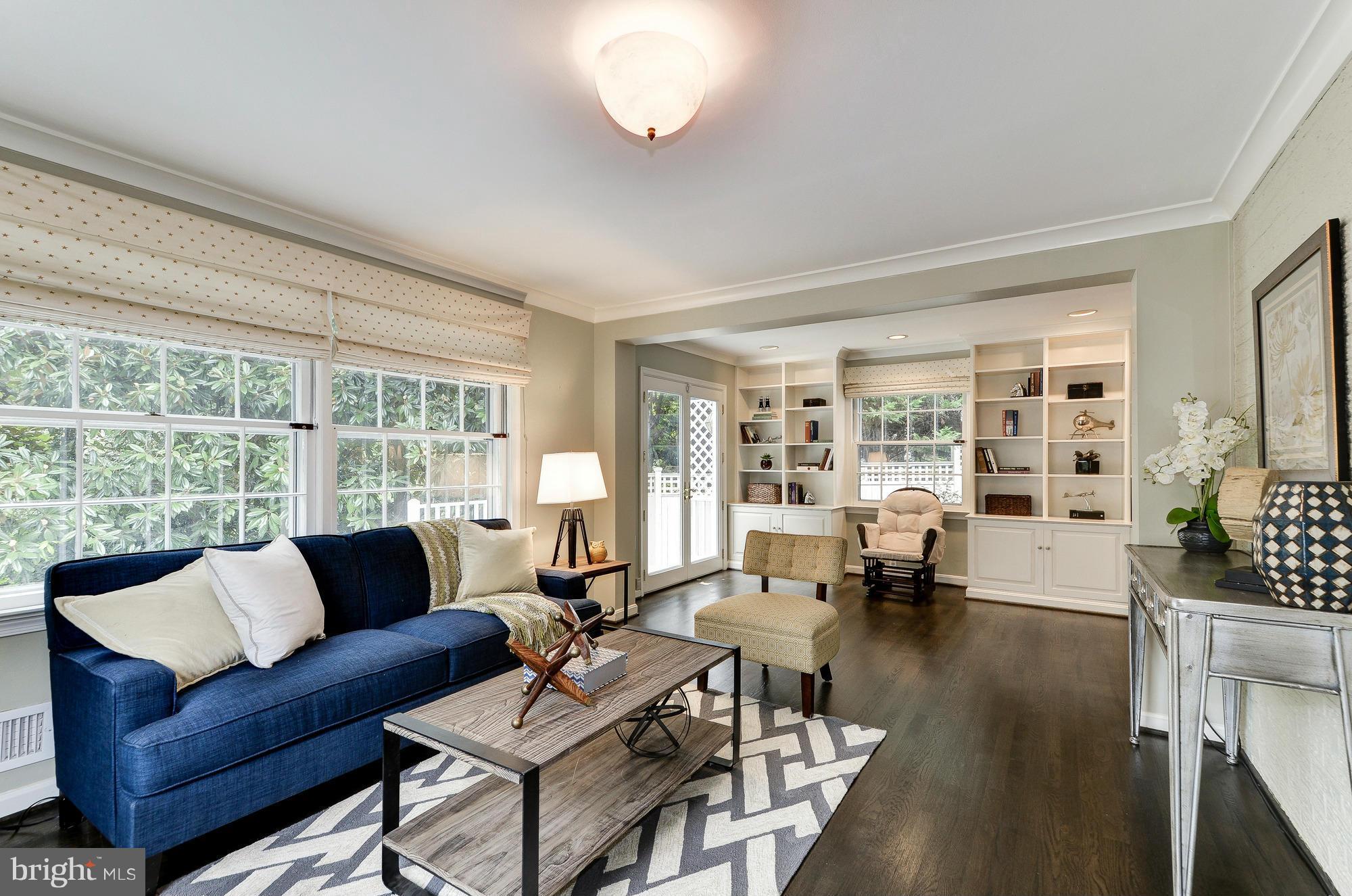 ROLLINGWOOD - Residential