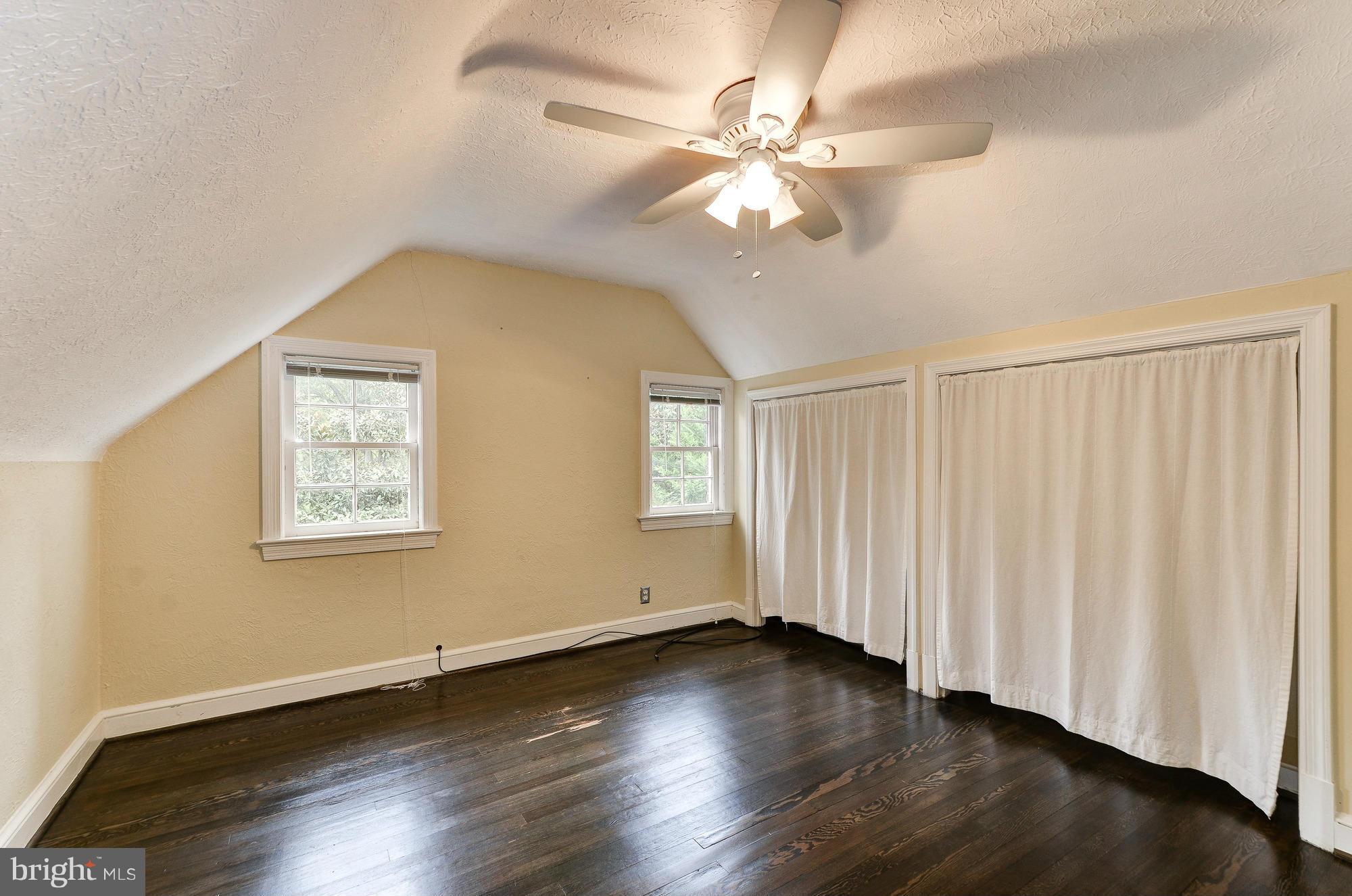 ROLLINGWOOD - Residential