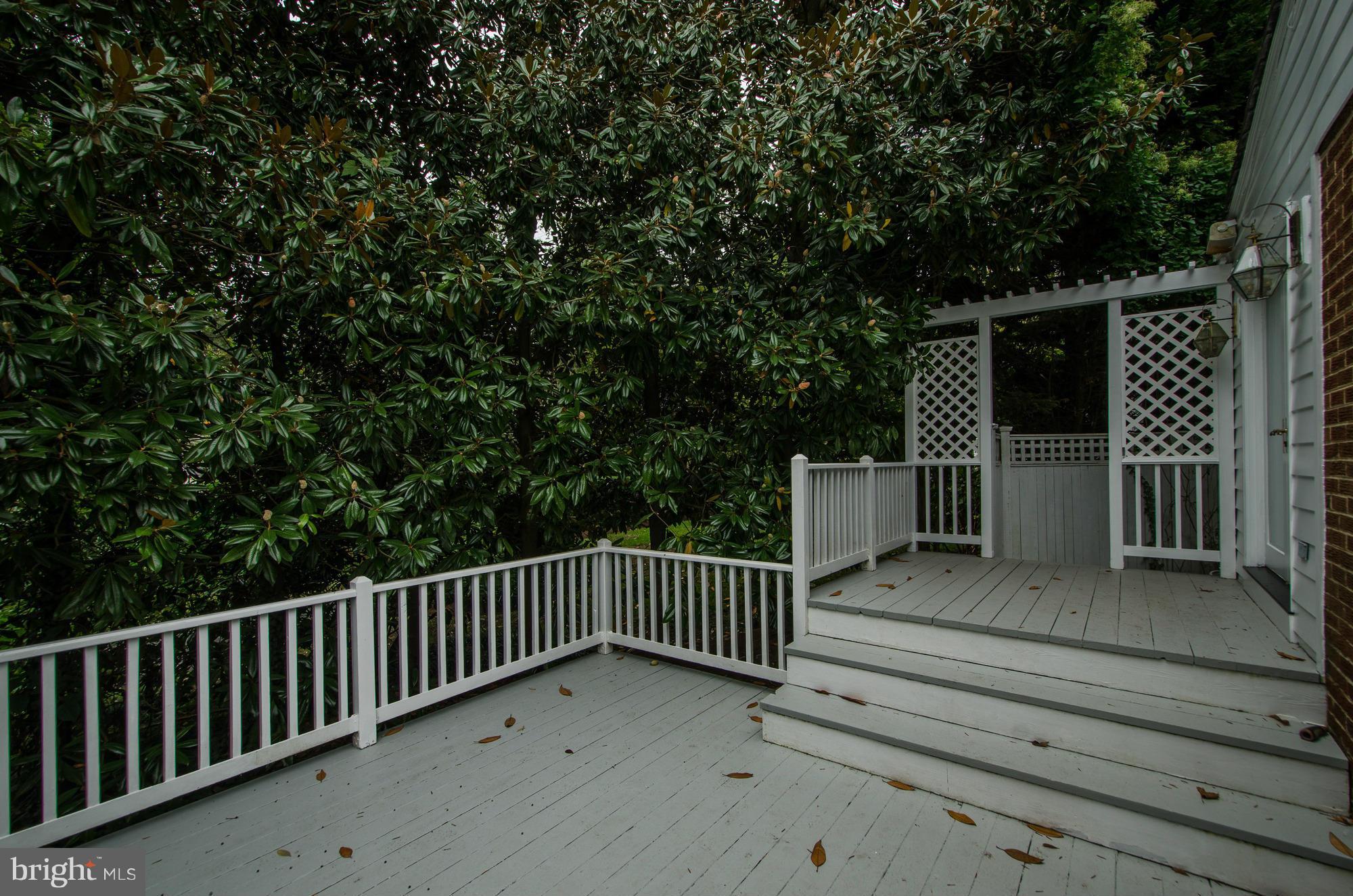 ROLLINGWOOD - Residential