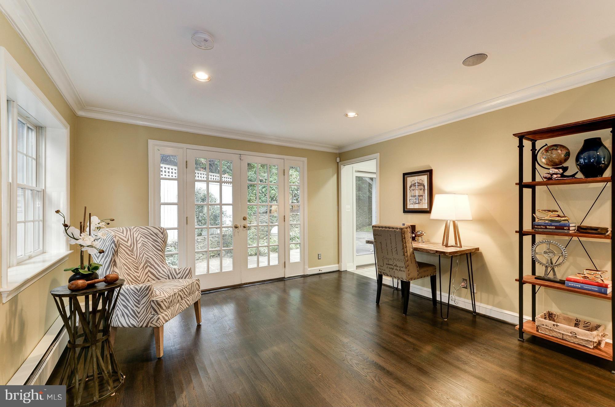 ROLLINGWOOD - Residential