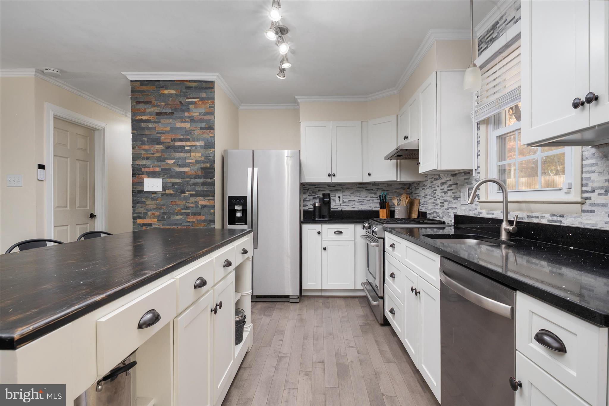 WEST RIVERDALE - Residential