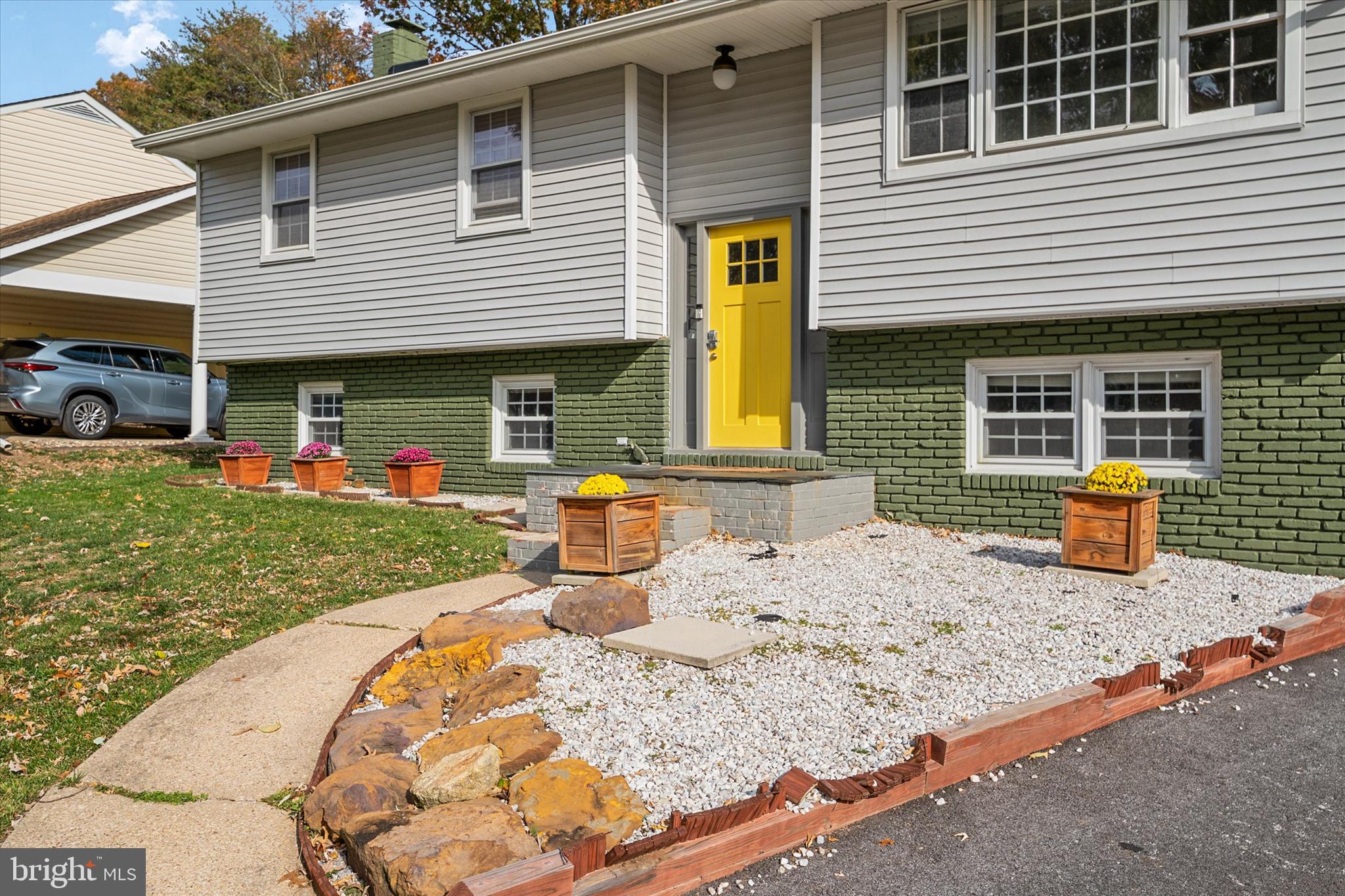 WEST RIVERDALE - Residential