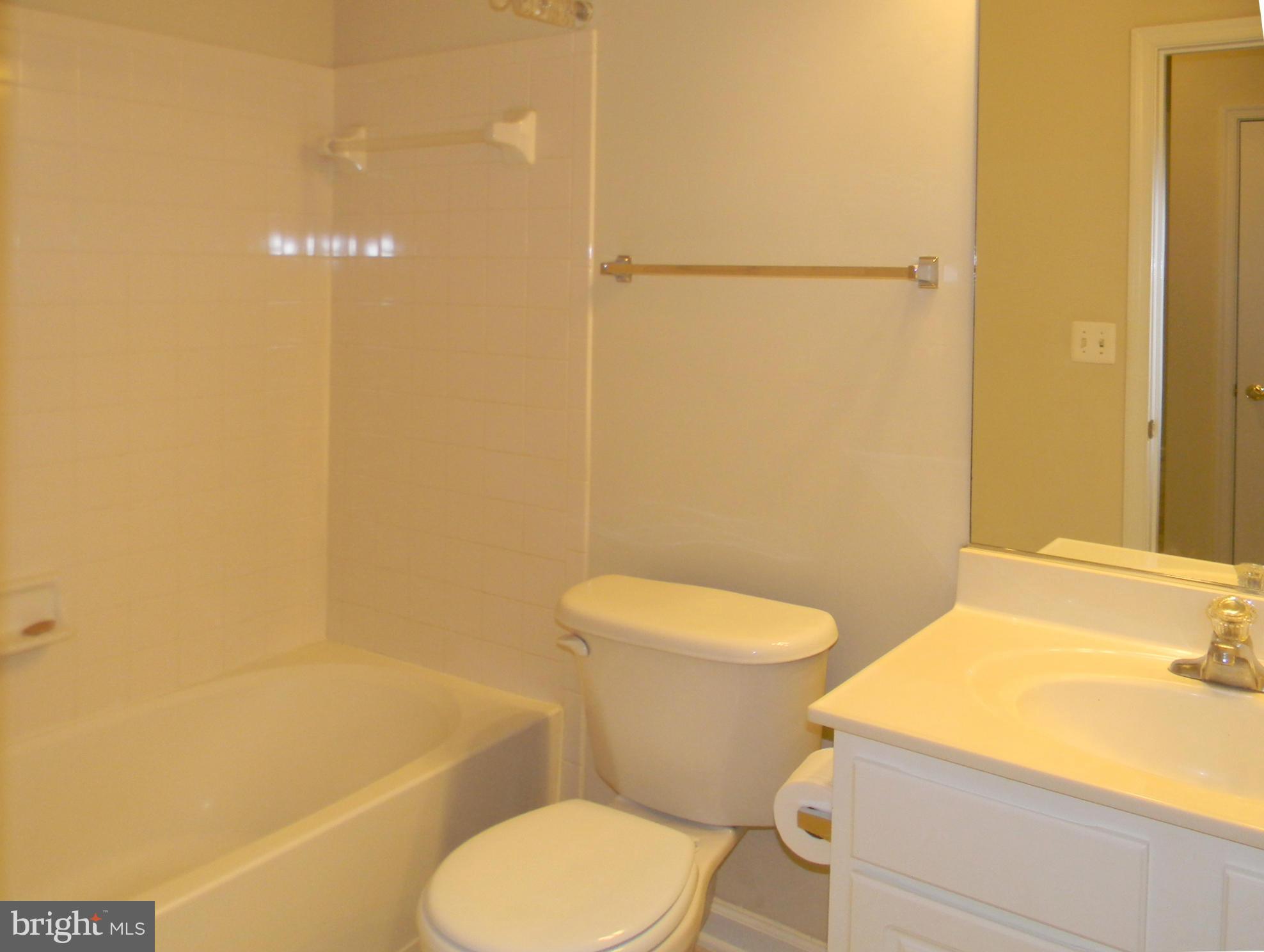 BUCKLEYS RESERVE - Residential Lease