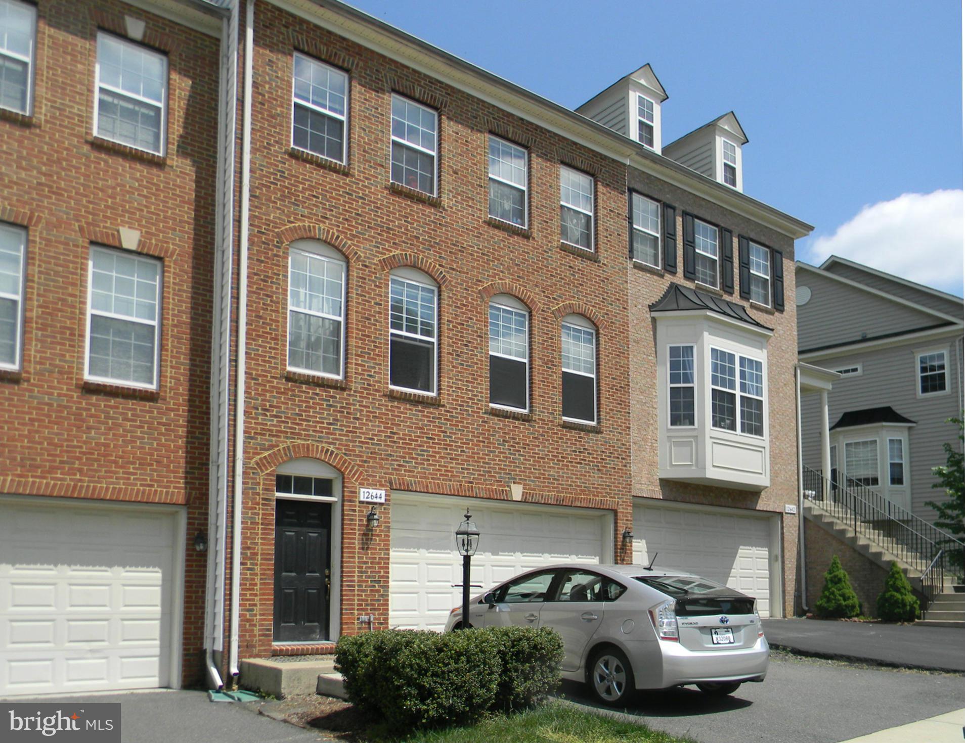 BUCKLEYS RESERVE - Residential Lease