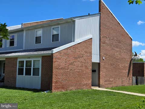 Townhouse For Rent - 258 Violet Court<br/> Bucks County, QUAKERTOWN, PA 18951